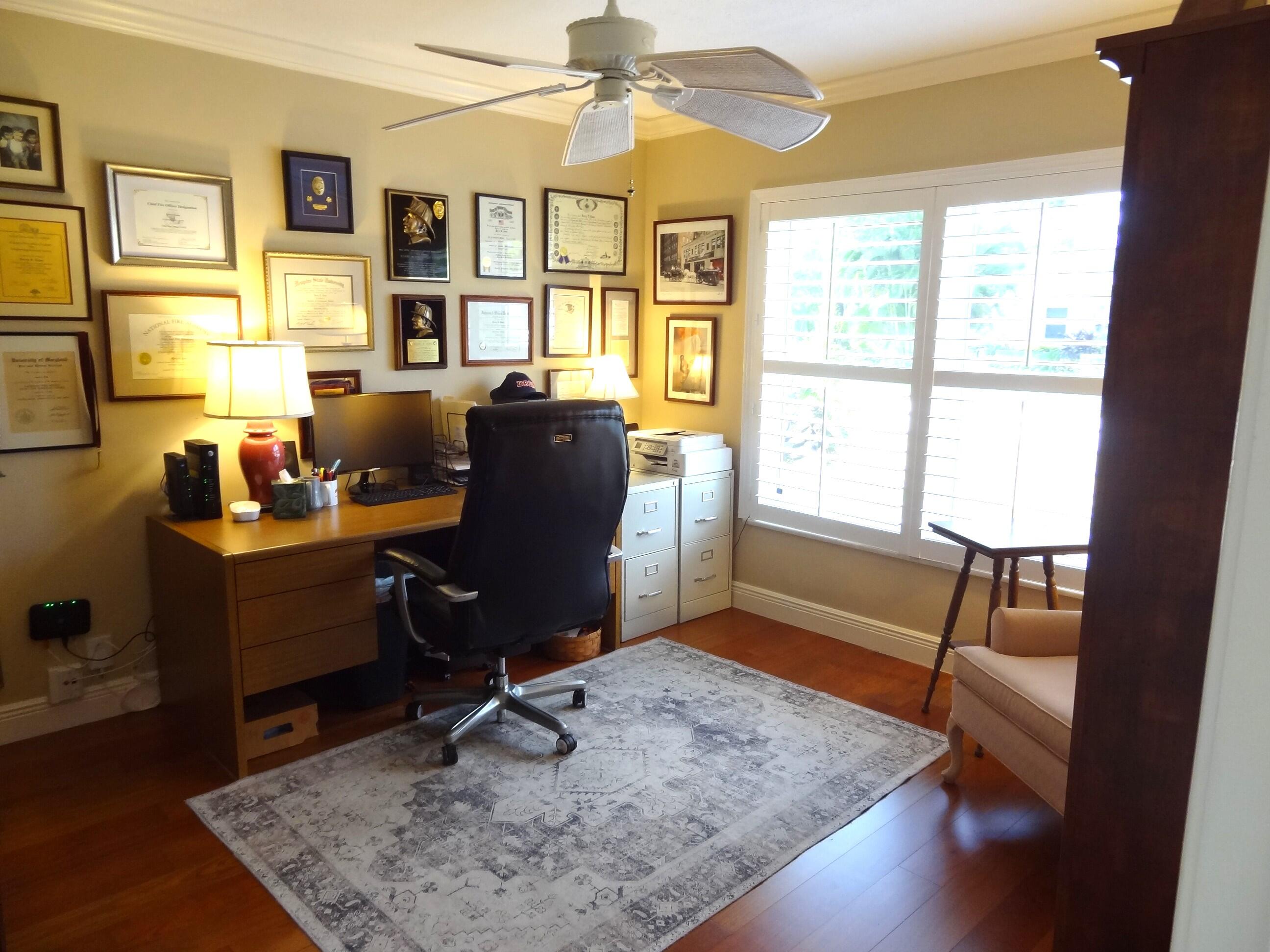 PALM BEACH FARMS CO 10 - Residential