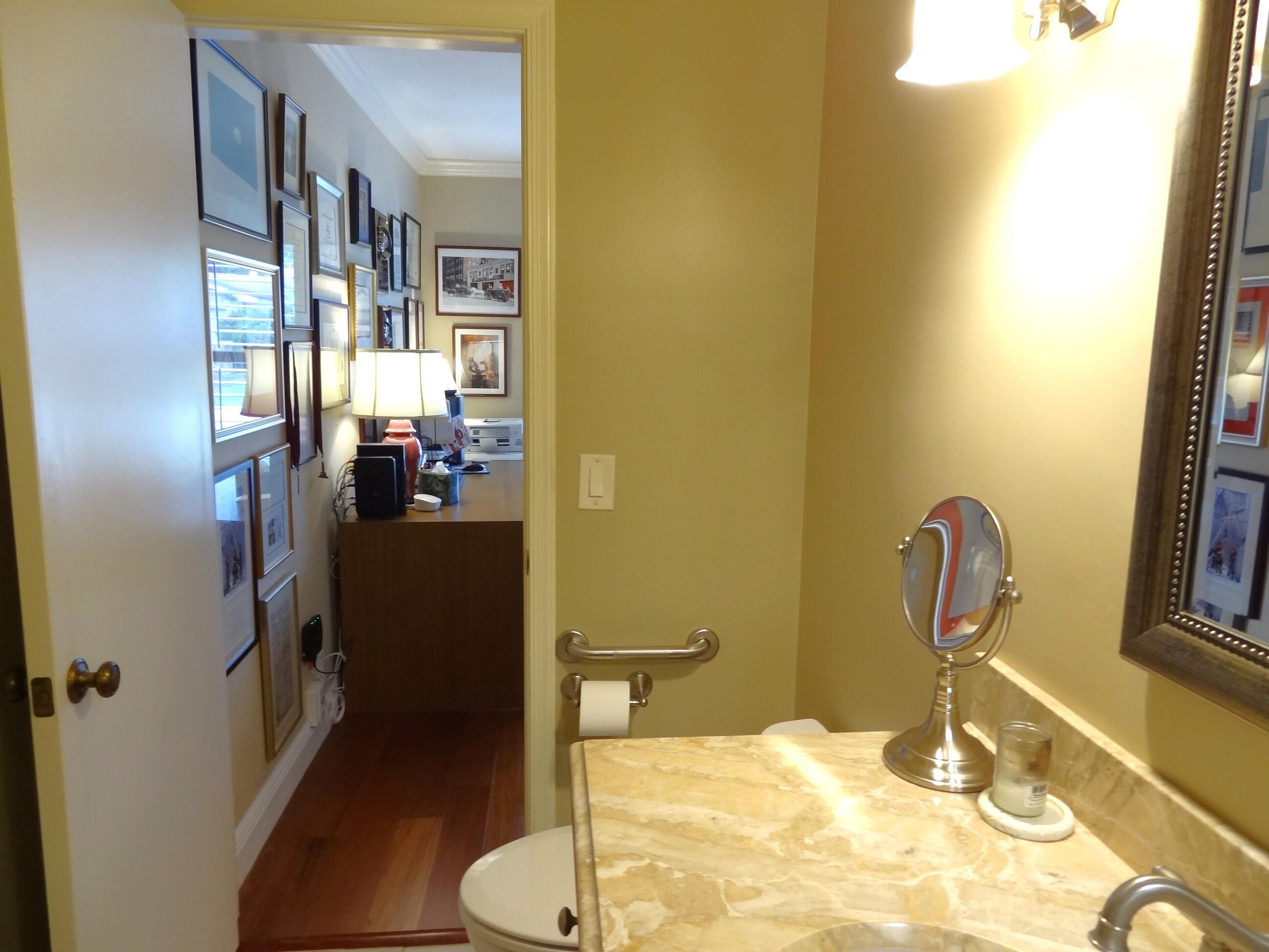 PALM BEACH FARMS CO 10 - Residential