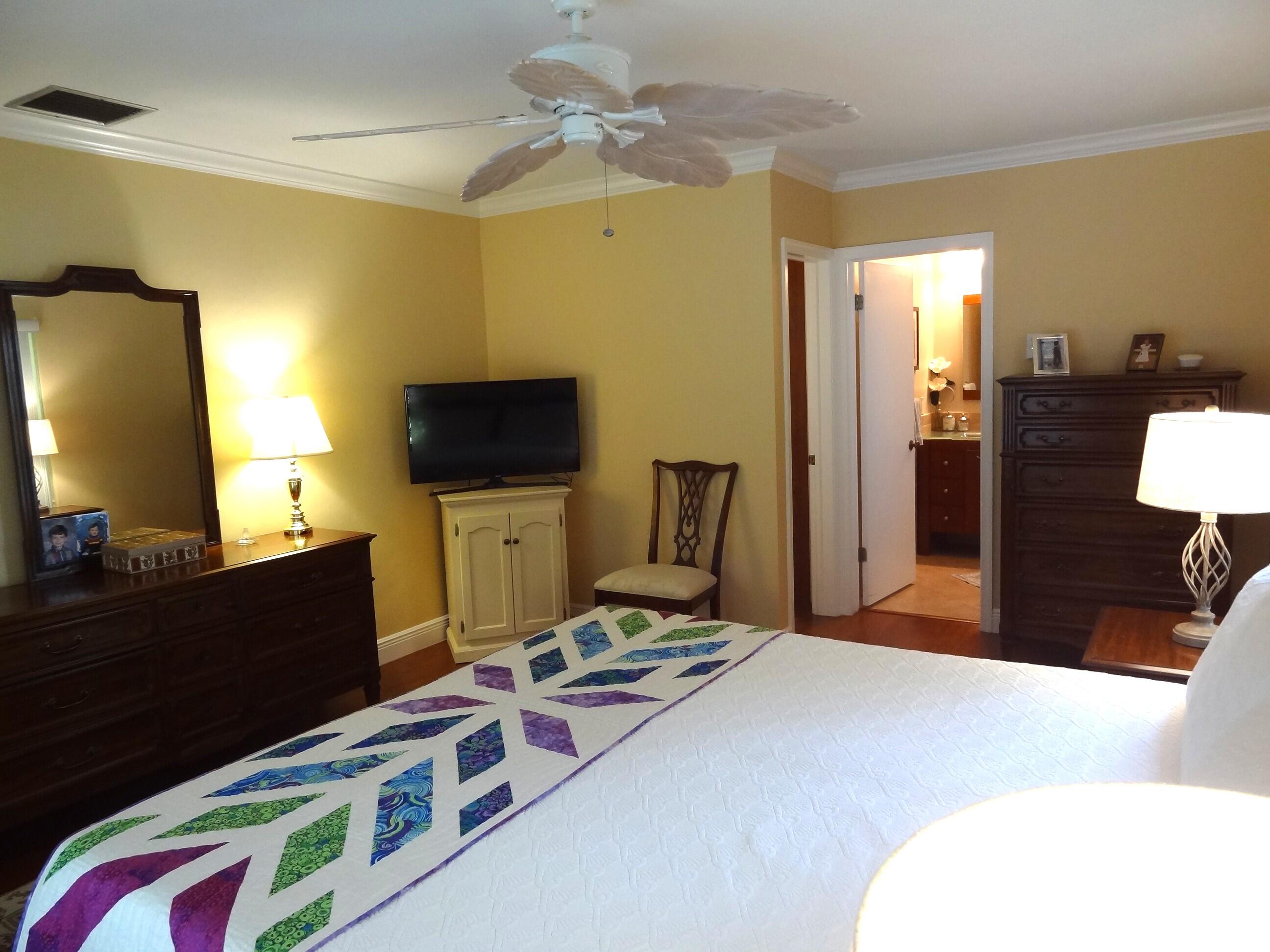 PALM BEACH FARMS CO 10 - Residential