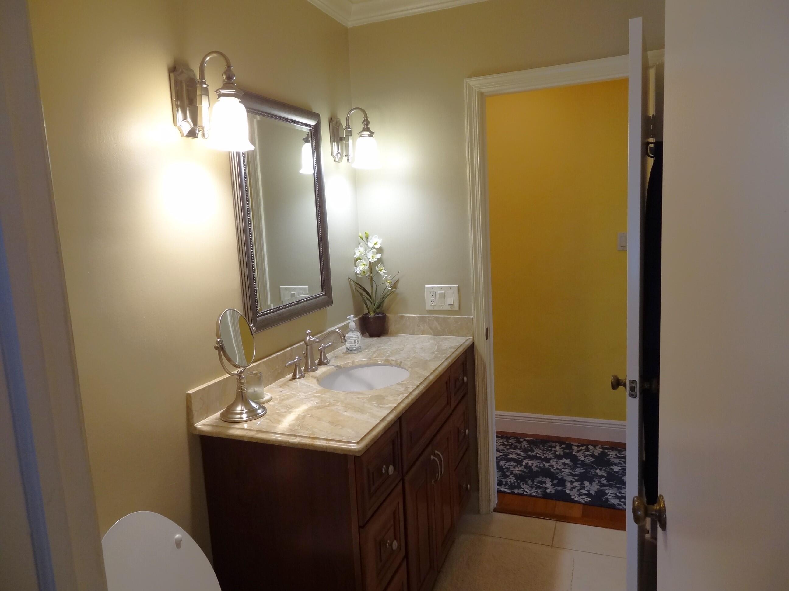 PALM BEACH FARMS CO 10 - Residential