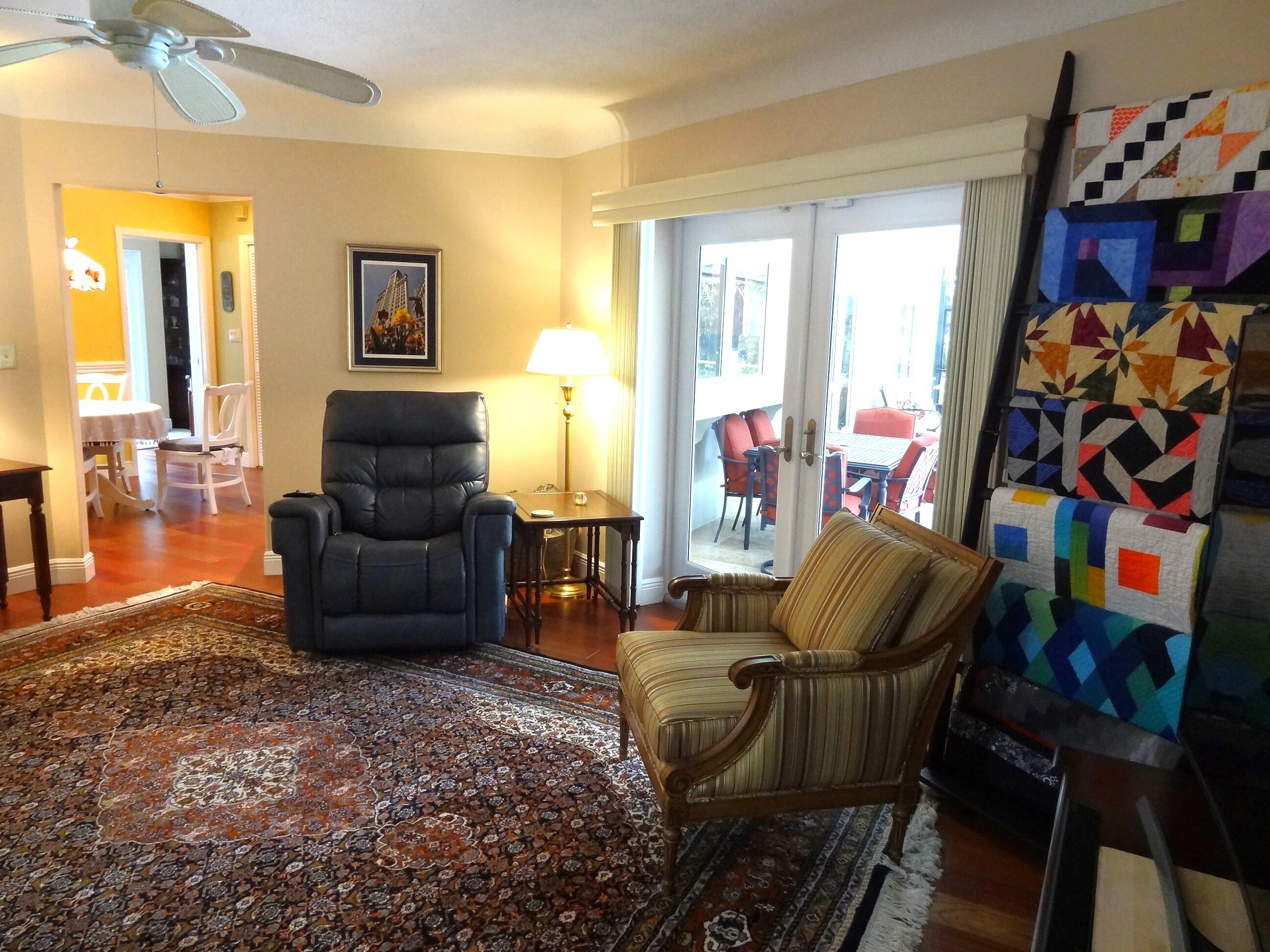 PALM BEACH FARMS CO 10 - Residential