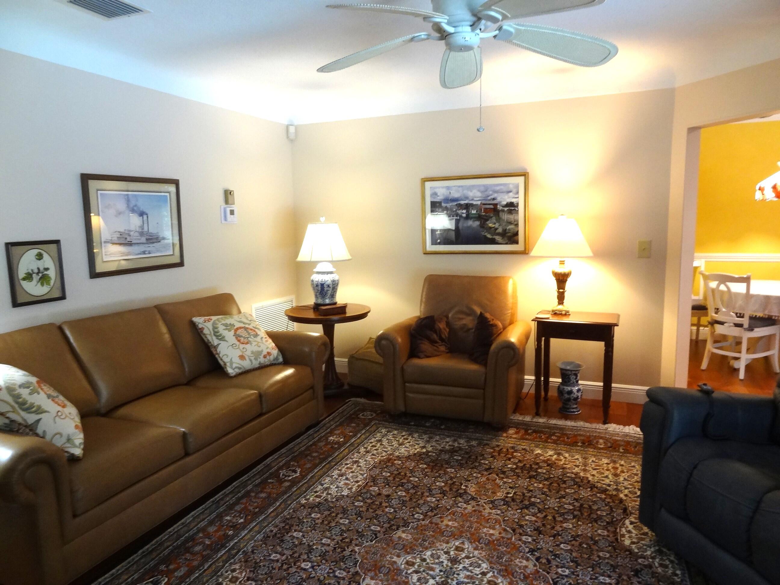 PALM BEACH FARMS CO 10 - Residential