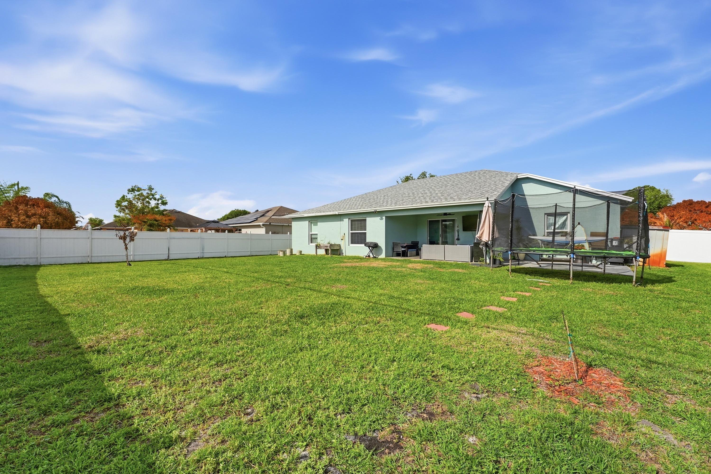 PORT ST LUCIE SECTION 8 - Residential