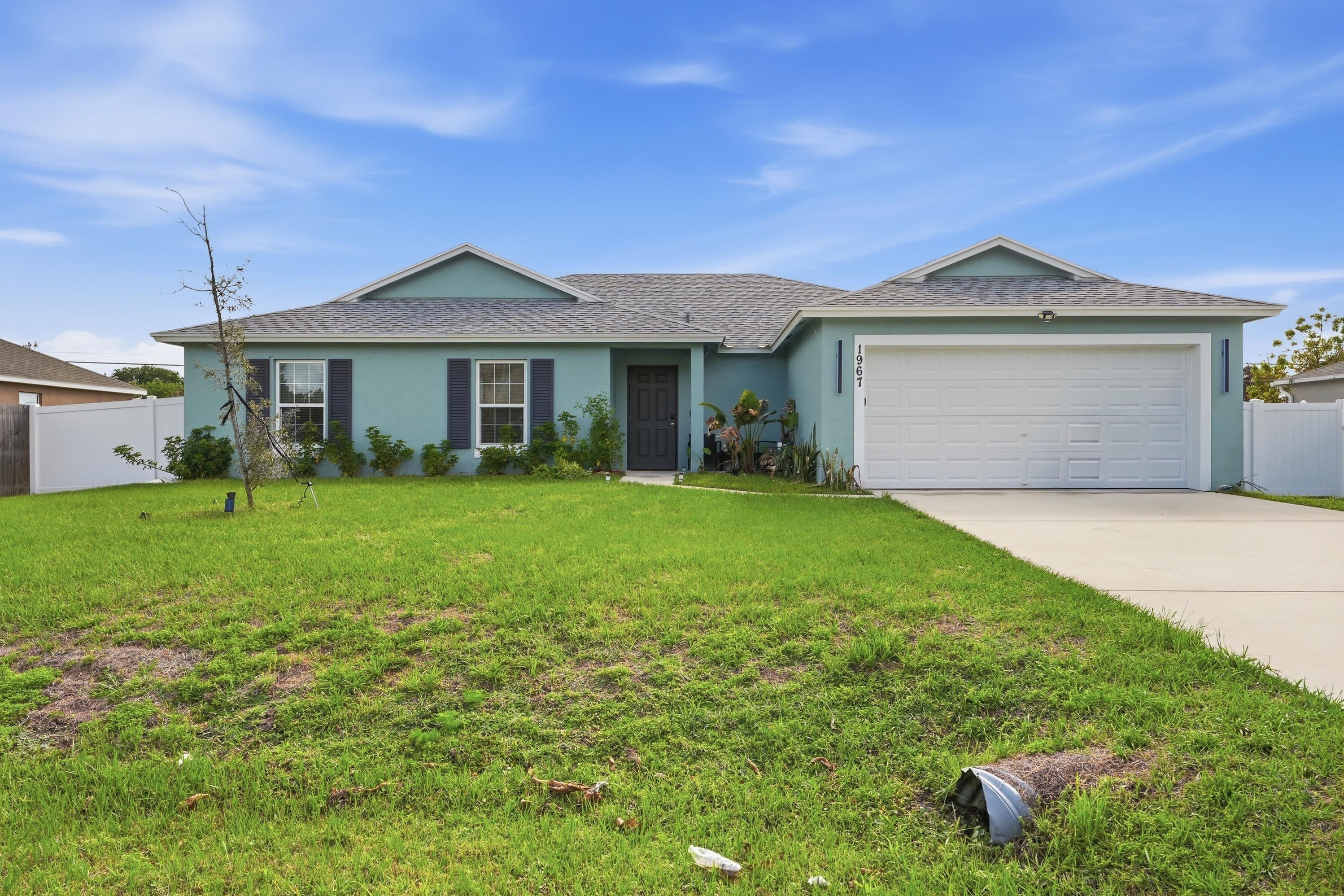 PORT ST LUCIE SECTION 8 - Residential