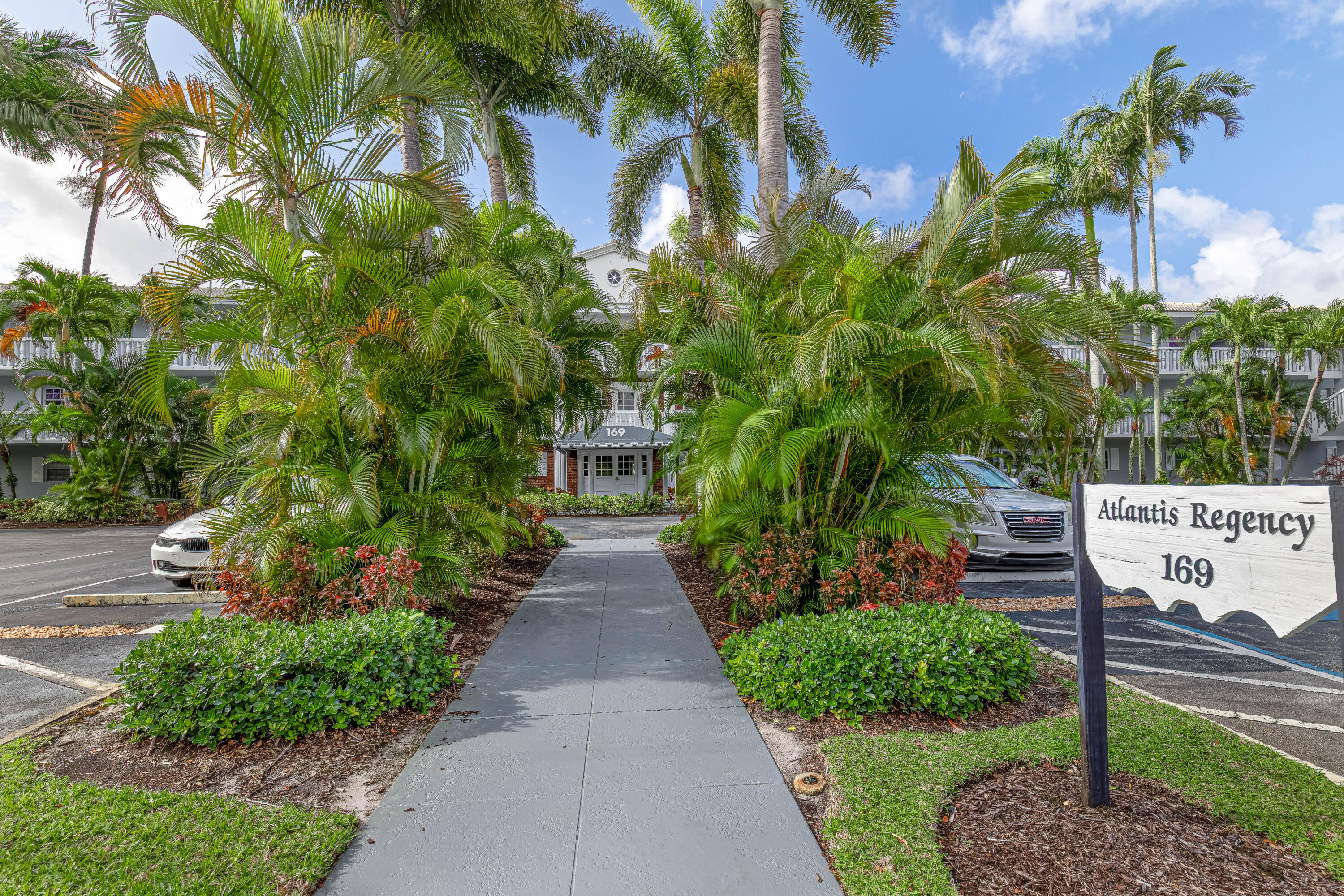ATLANTIS REGENCY CONDO - Residential