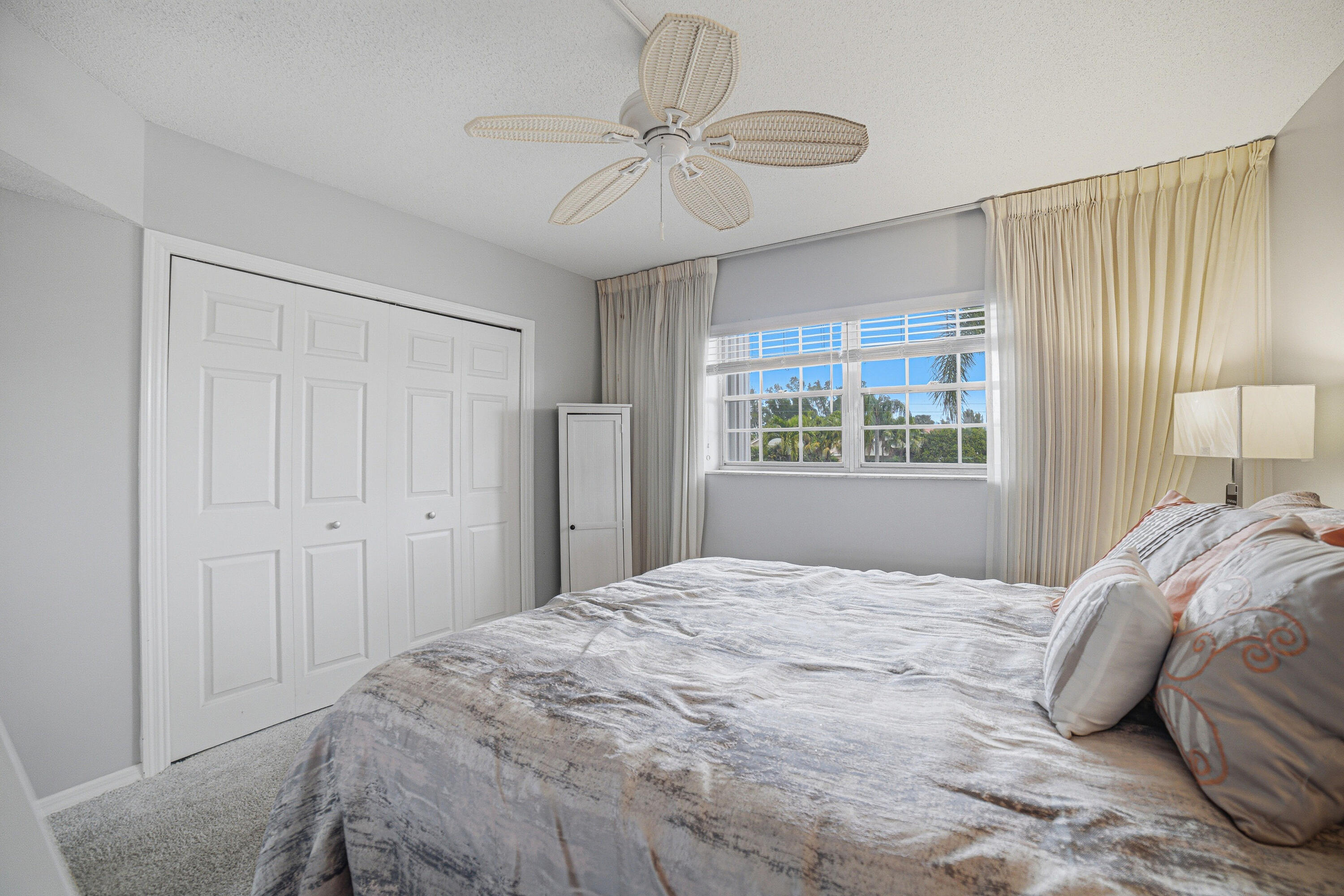 ATLANTIS REGENCY CONDO - Residential