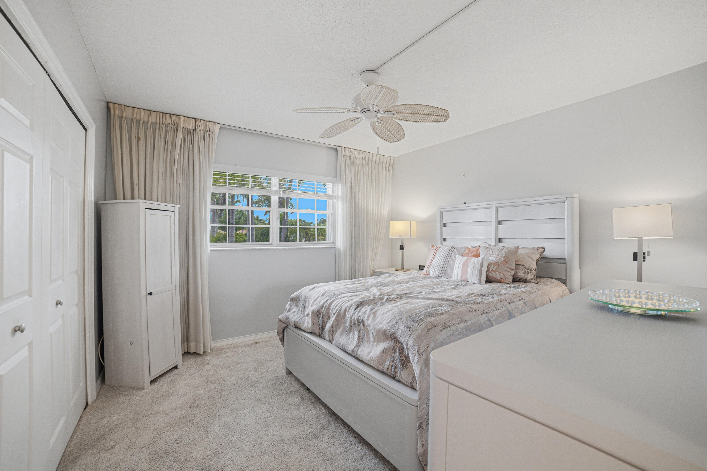 ATLANTIS REGENCY CONDO - Residential