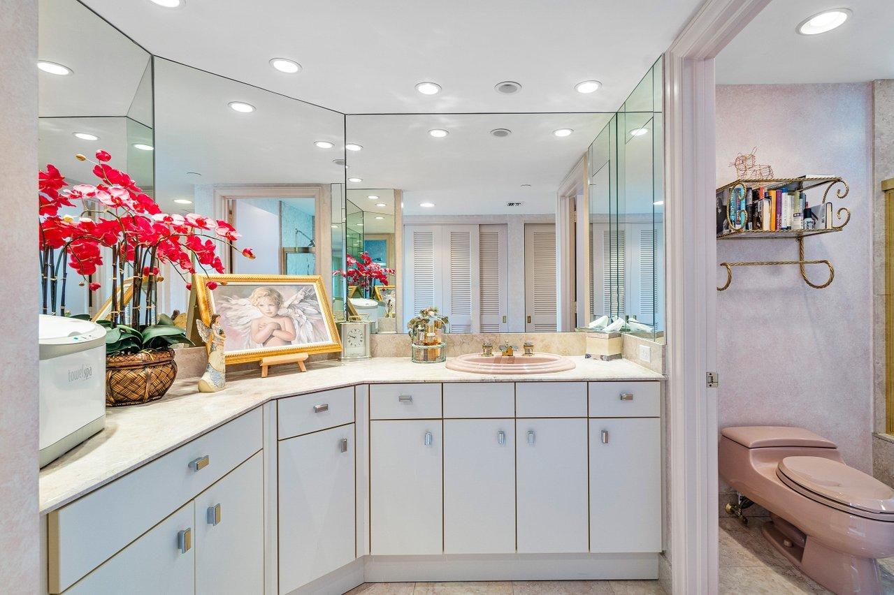 PRESIDENTIAL PLACE CONDO - Residential