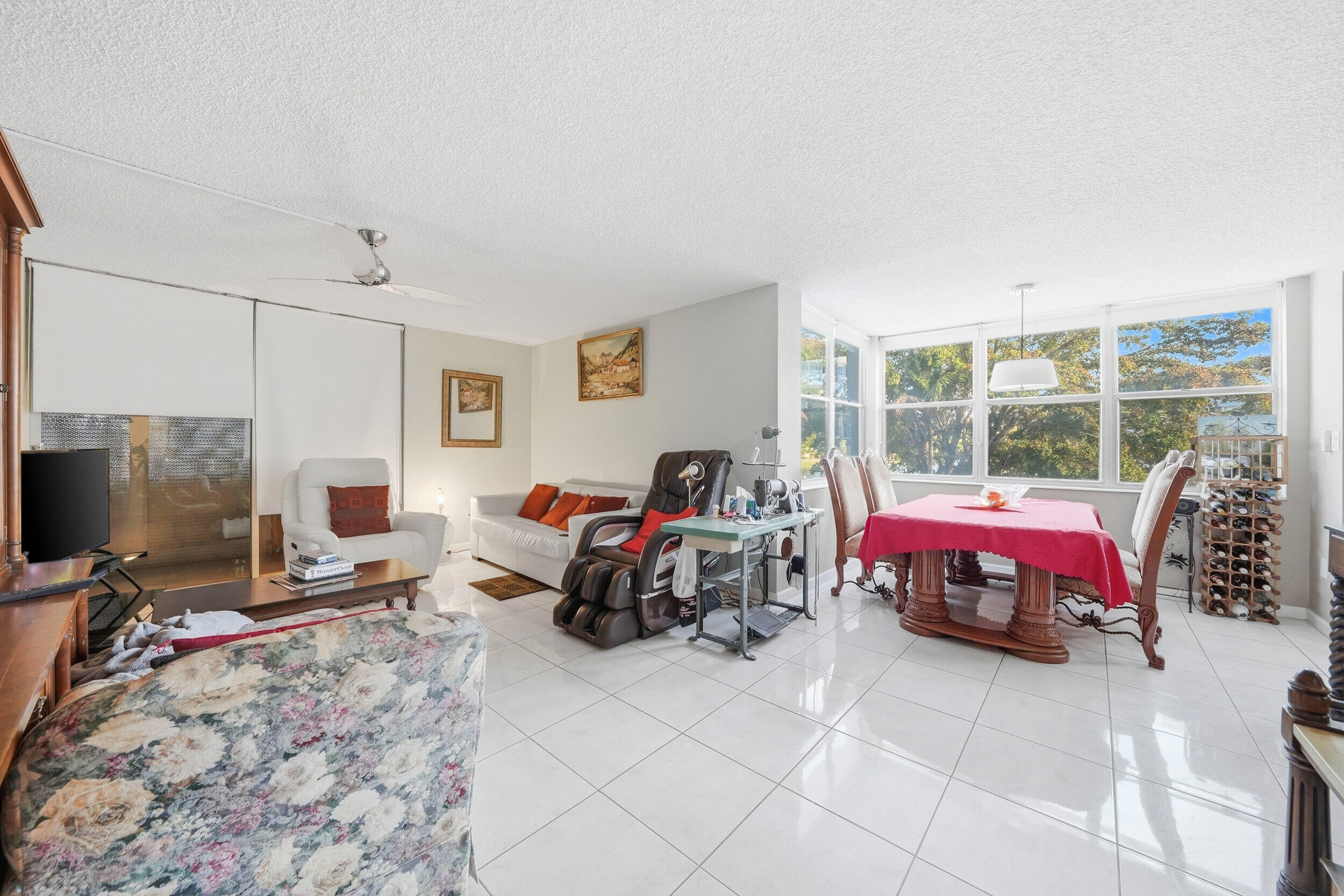 ANDOR PLAZA CONDO - Residential