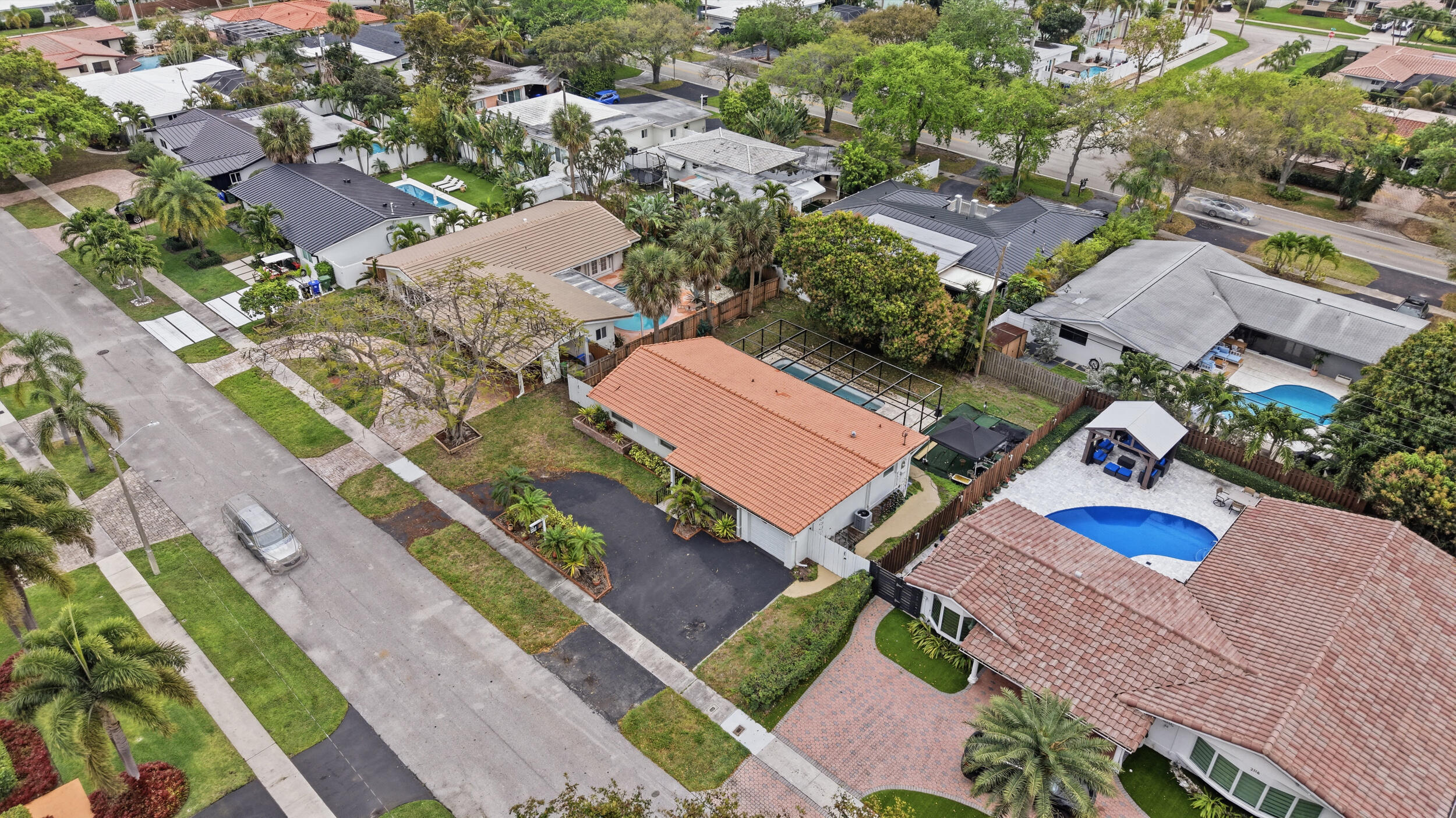 IMPERIAL POINT 1 - Residential Lease