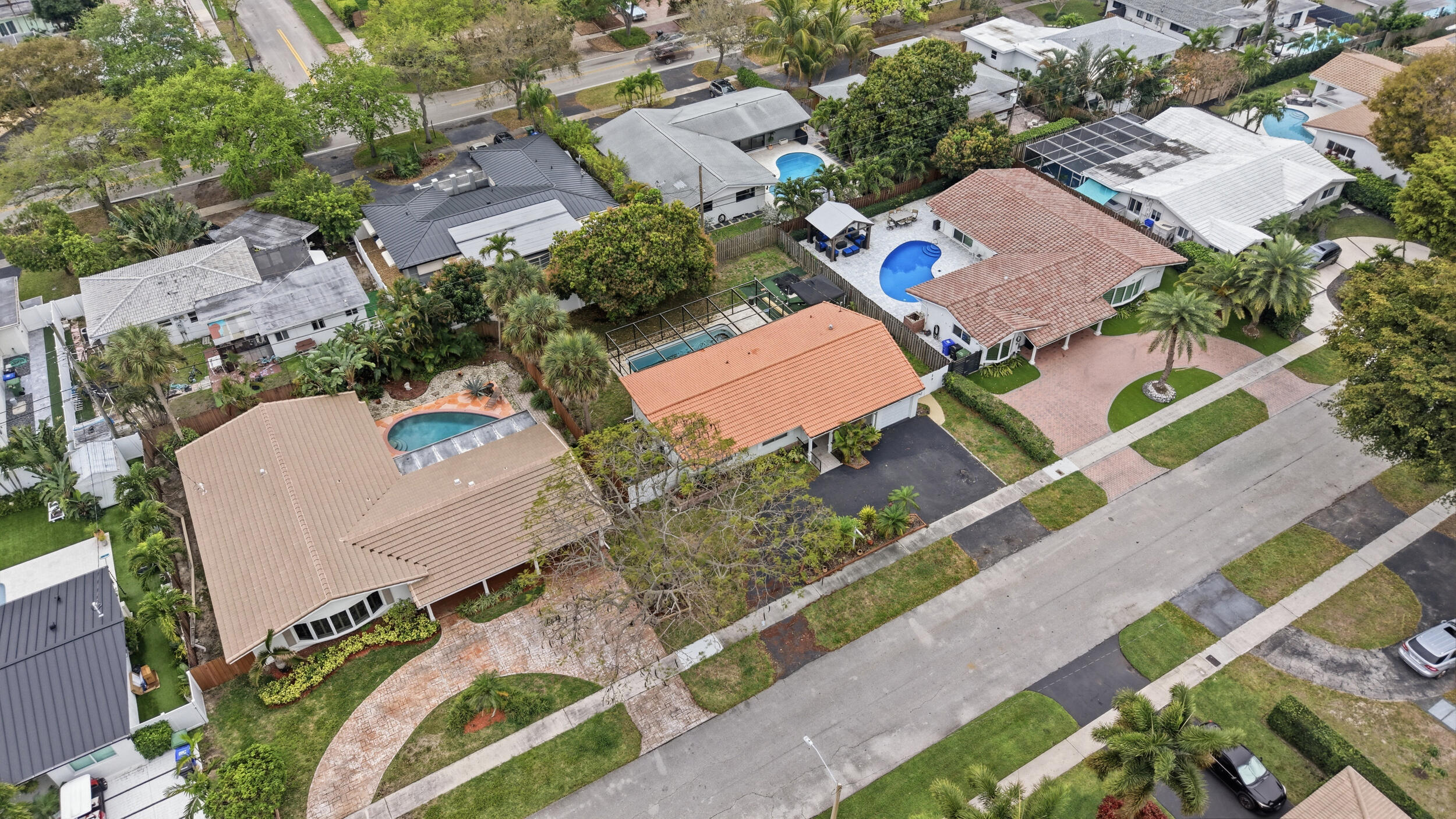 IMPERIAL POINT 1 - Residential Lease