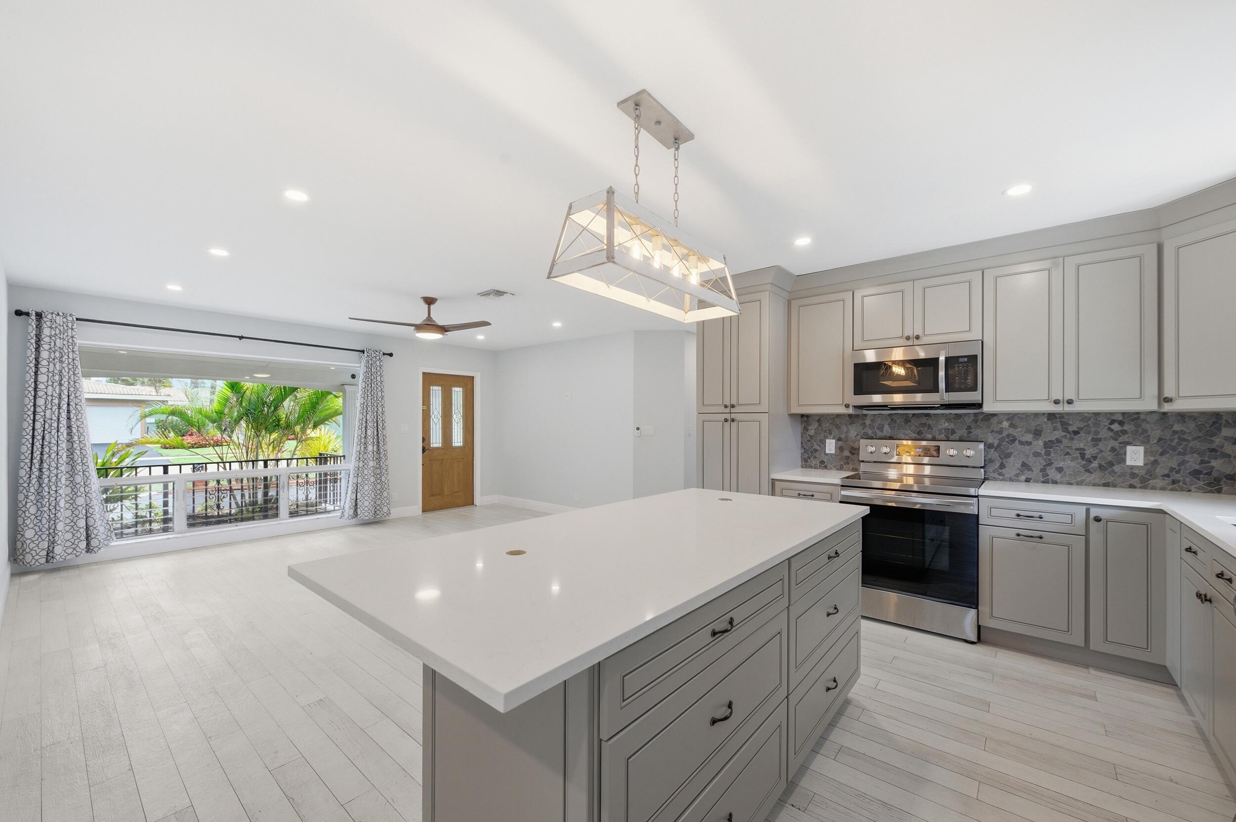 IMPERIAL POINT 1 - Residential Lease