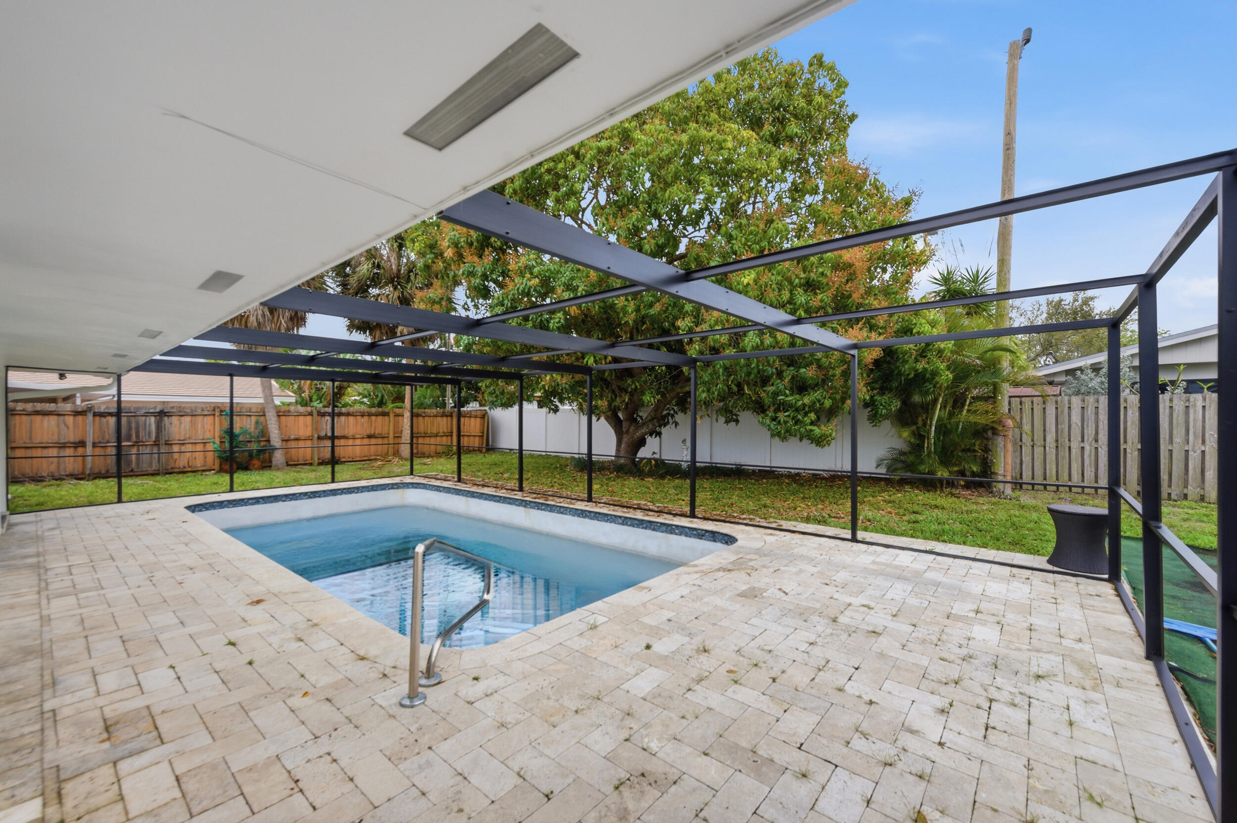 IMPERIAL POINT 1 - Residential Lease