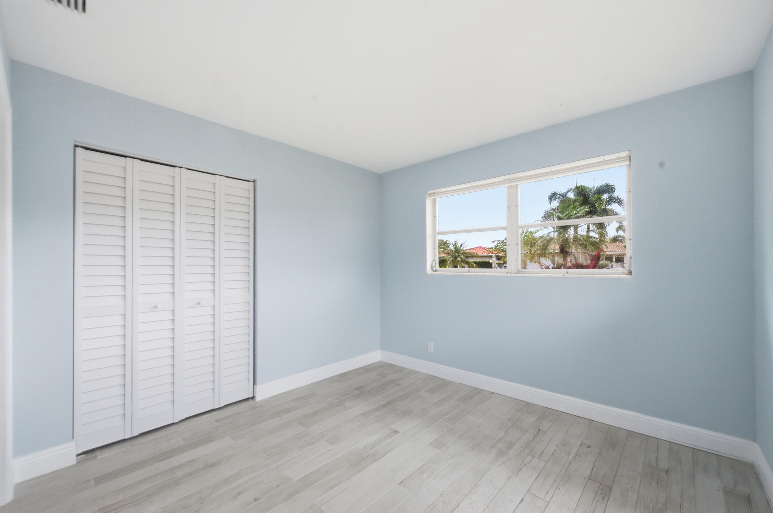 IMPERIAL POINT 1 - Residential Lease
