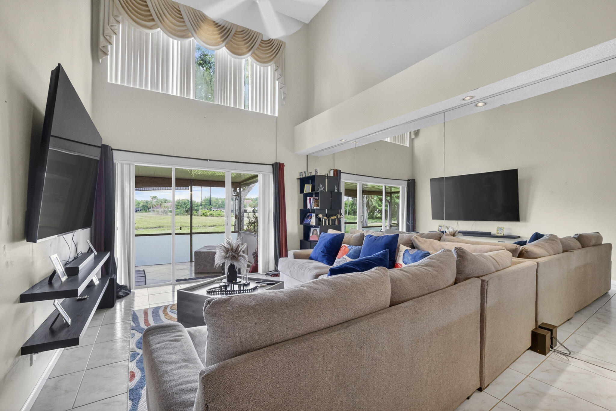 HOLIDAY SPRINGS VILLAGE - Residential