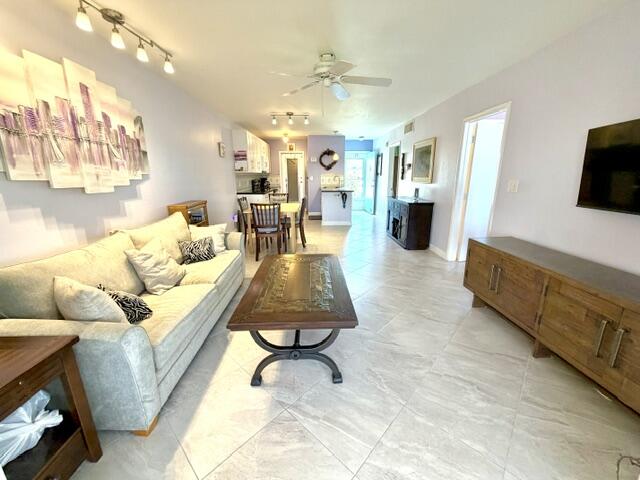 LEISUREVILLE - Residential