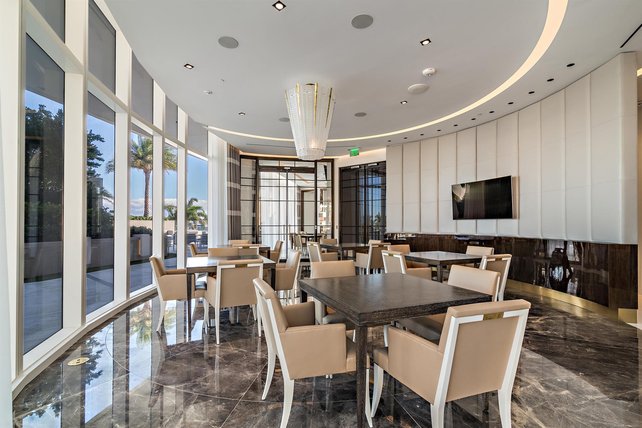 BRISTOL CONDO - Residential