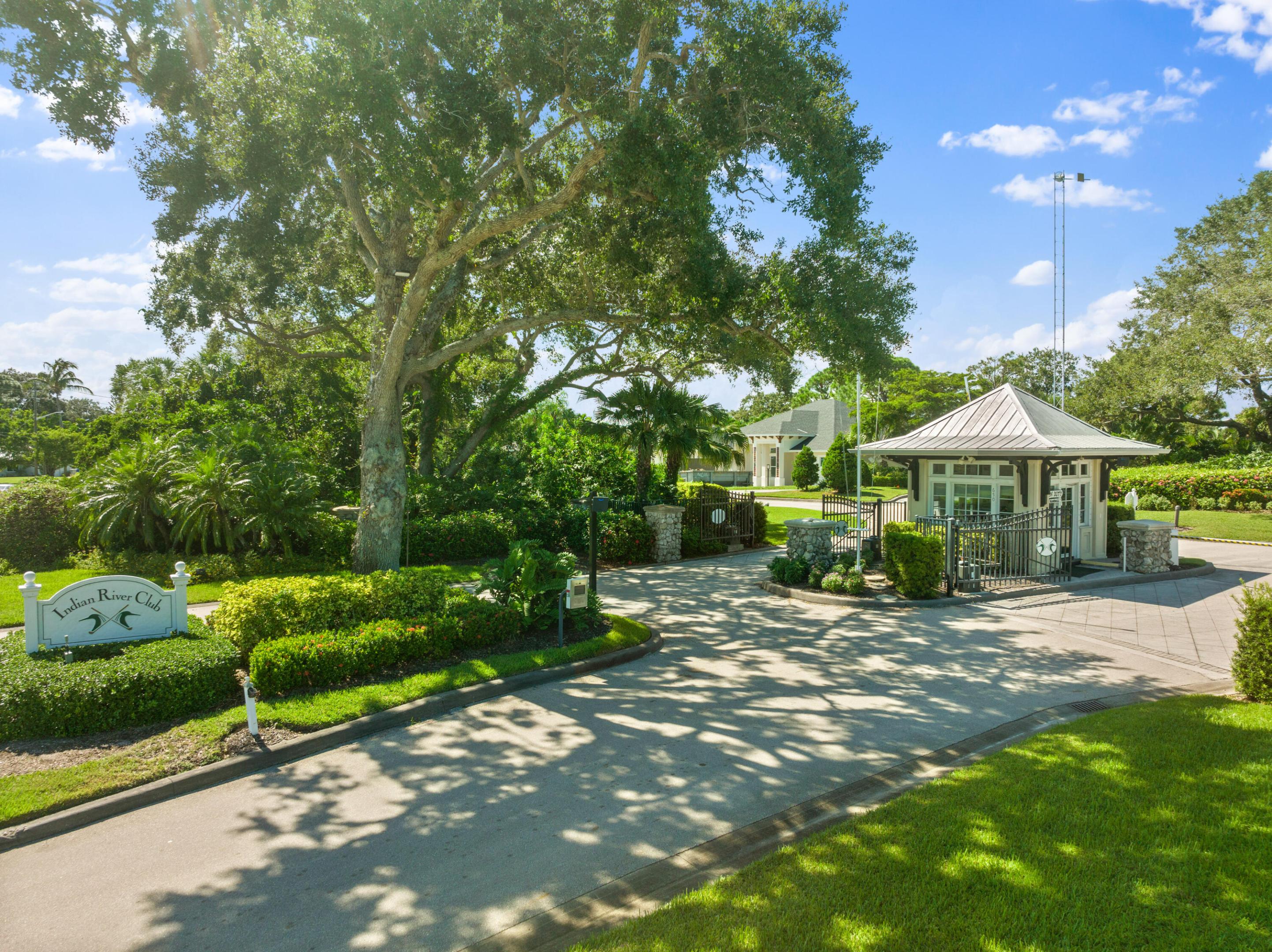 INDIAN RIVER CLUB PLAT NO 7 OAK HAMMOCK - Residential