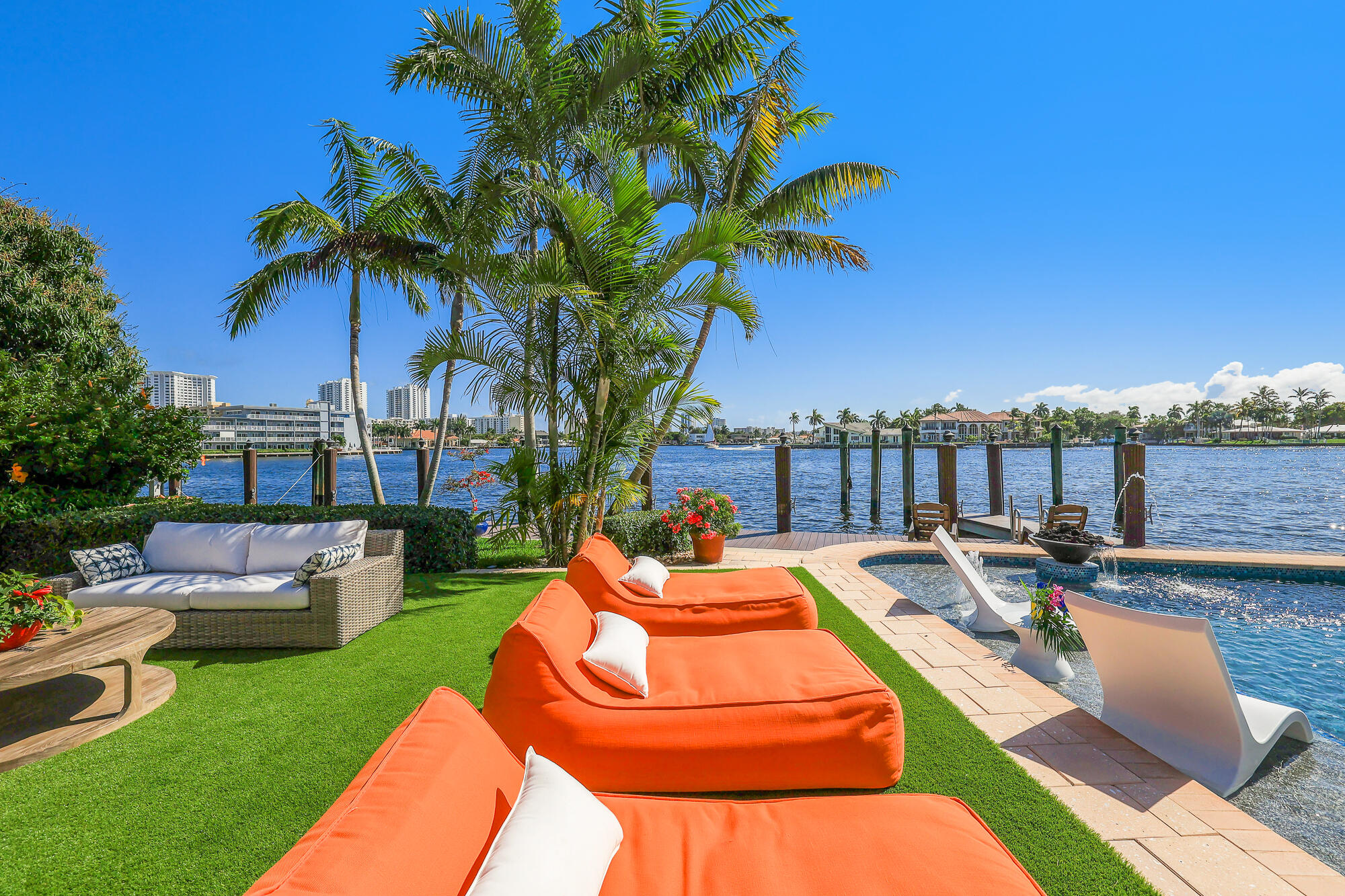 CYPRESS POINT - Residential