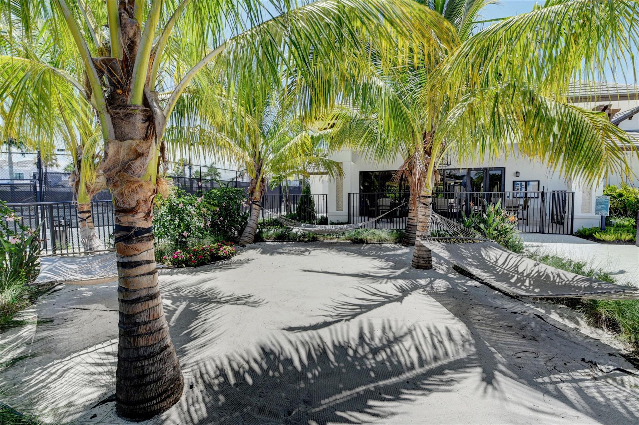 ROYAL PALM POLO - Residential