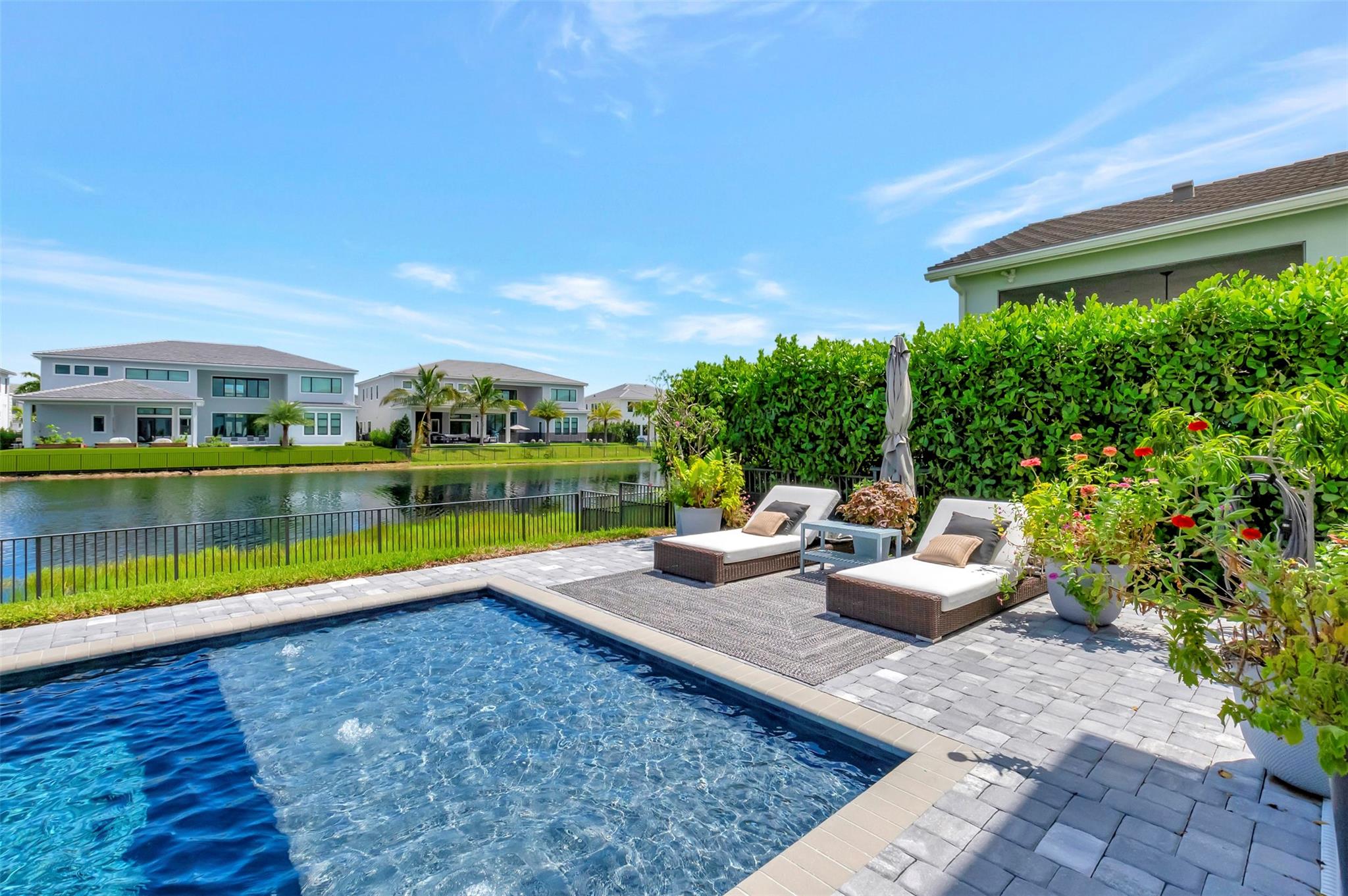 ROYAL PALM POLO - Residential