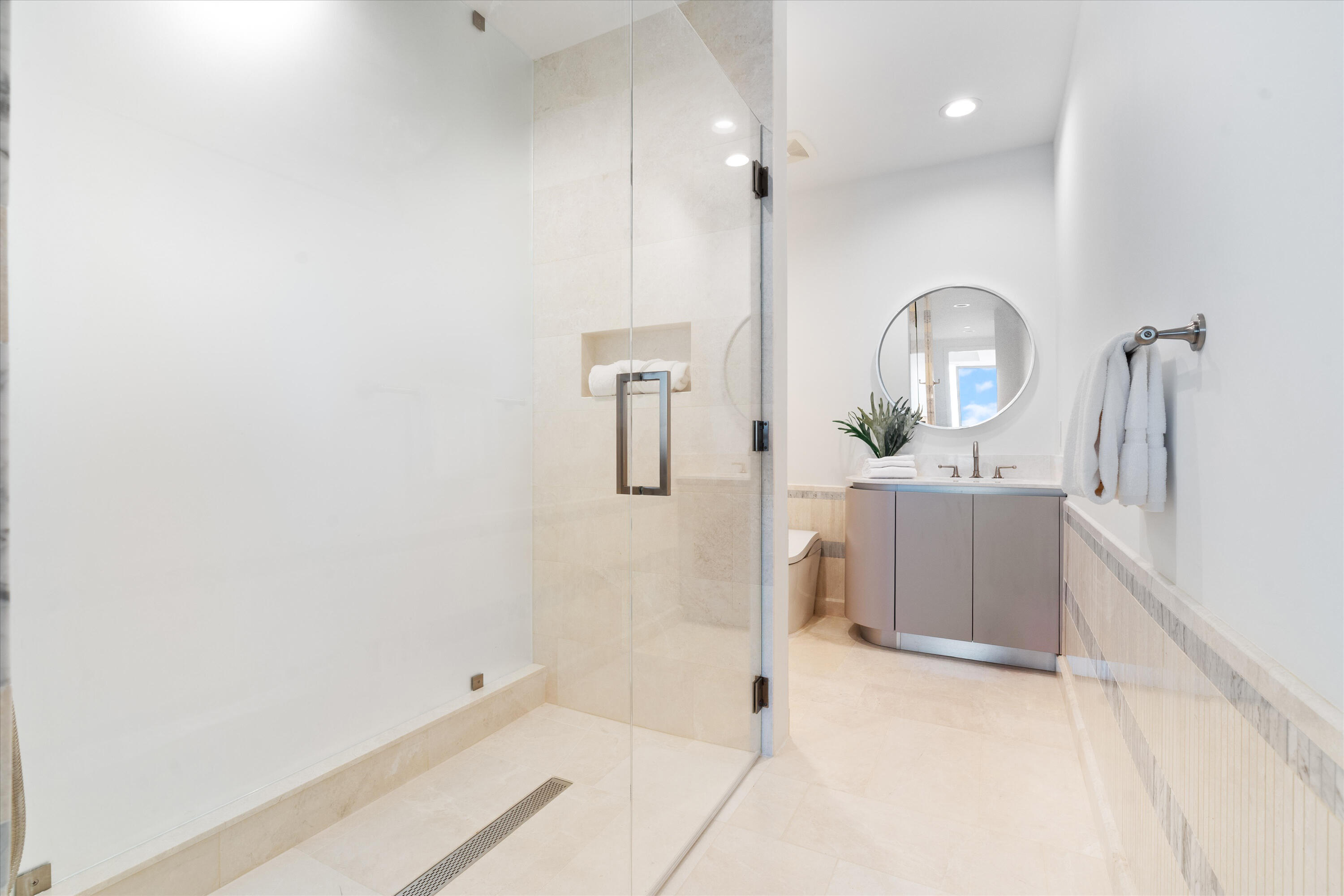 FORTE RESIDENCES CONDO - Residential