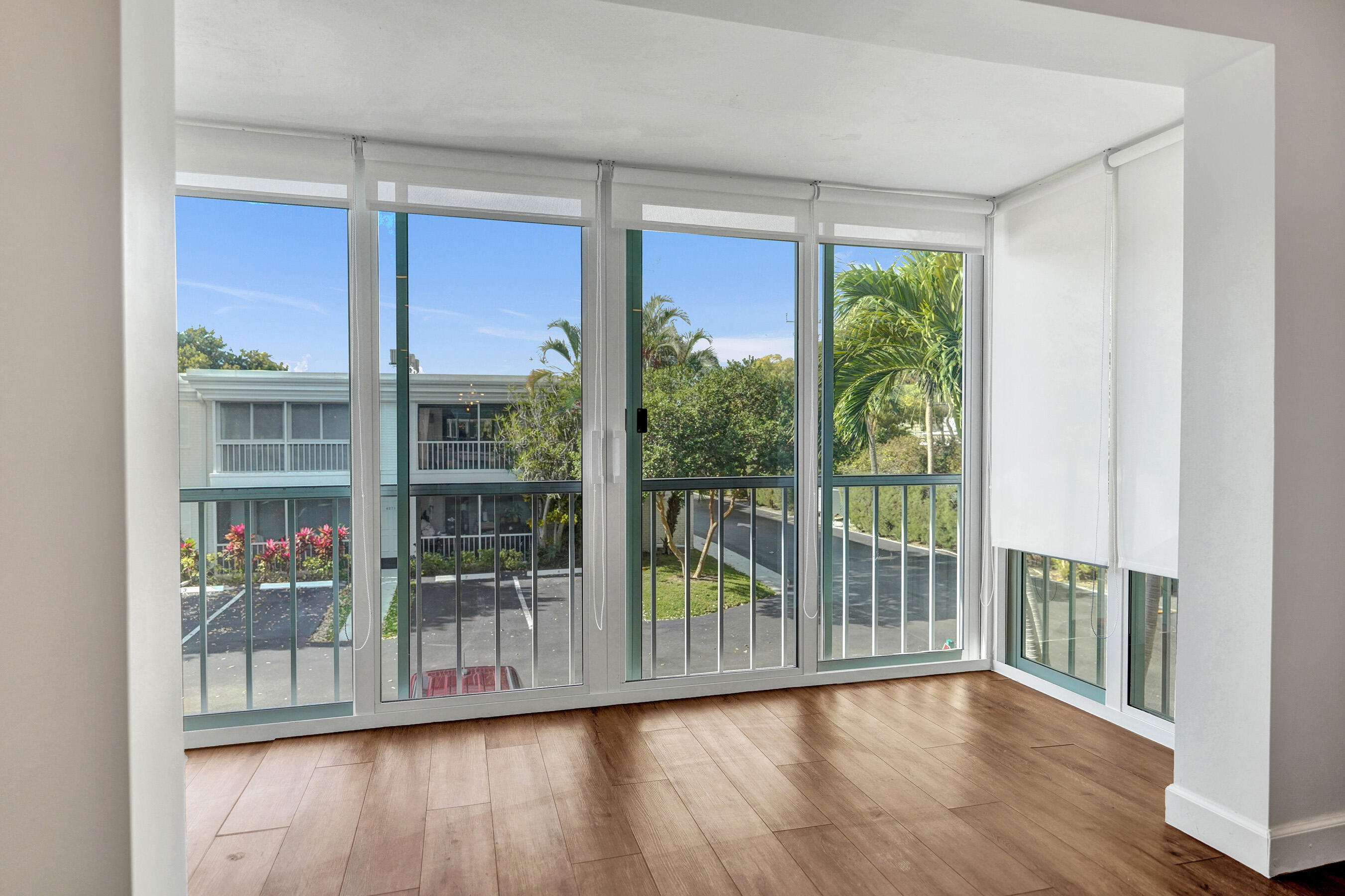 BAY COLONY CLUB CONDO - Residential Lease