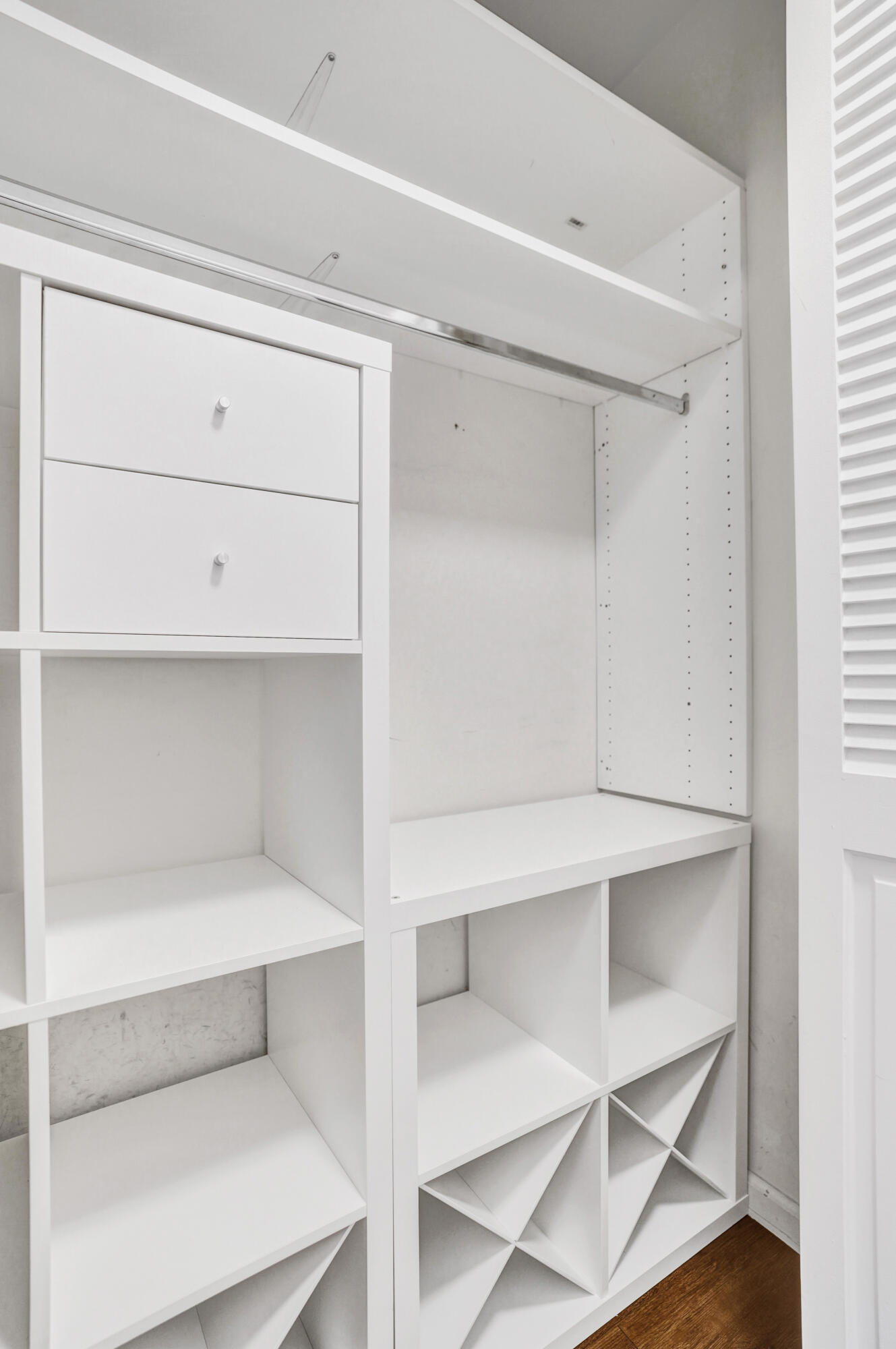 BAY COLONY CLUB CONDO - Residential Lease