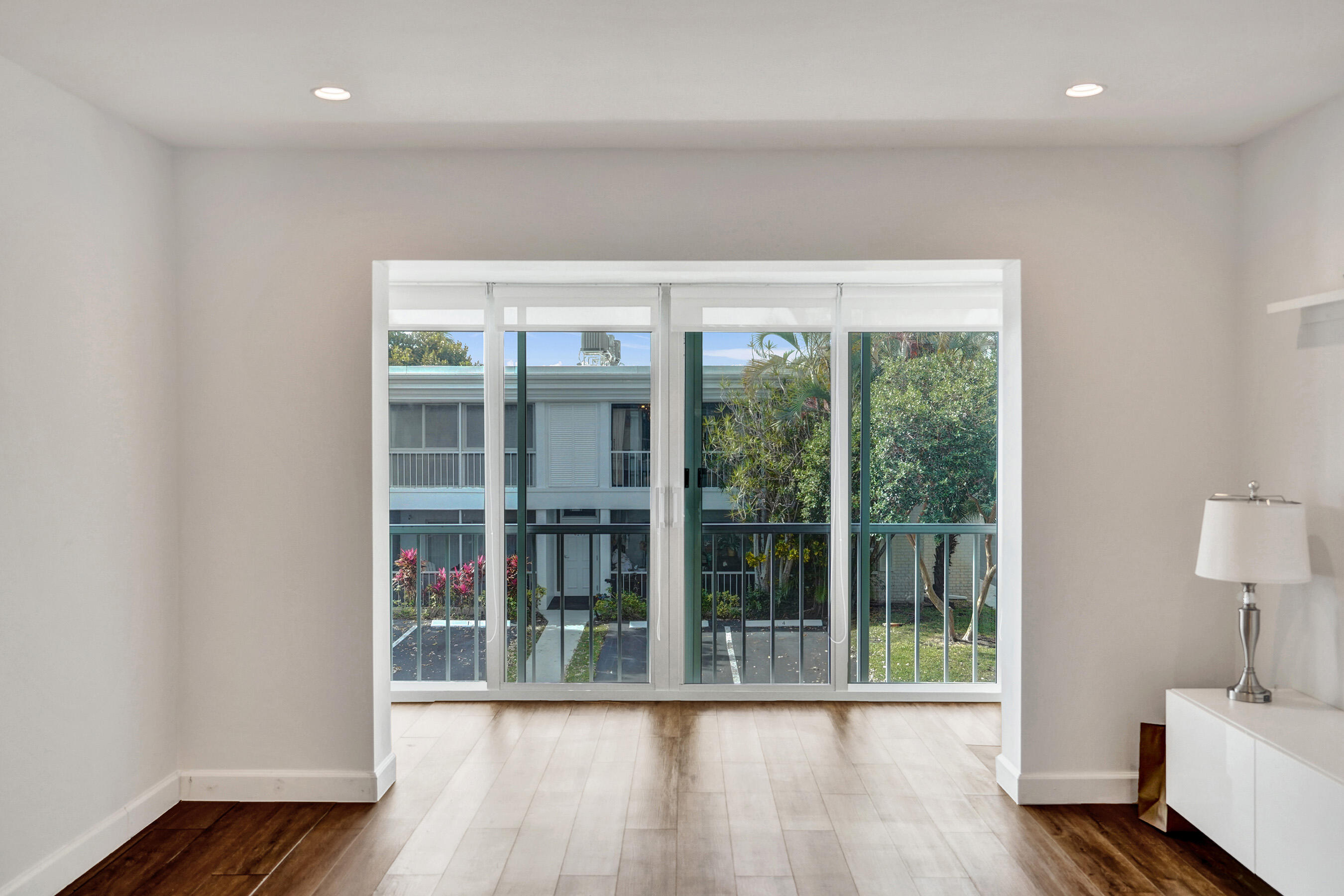 BAY COLONY CLUB CONDO - Residential Lease