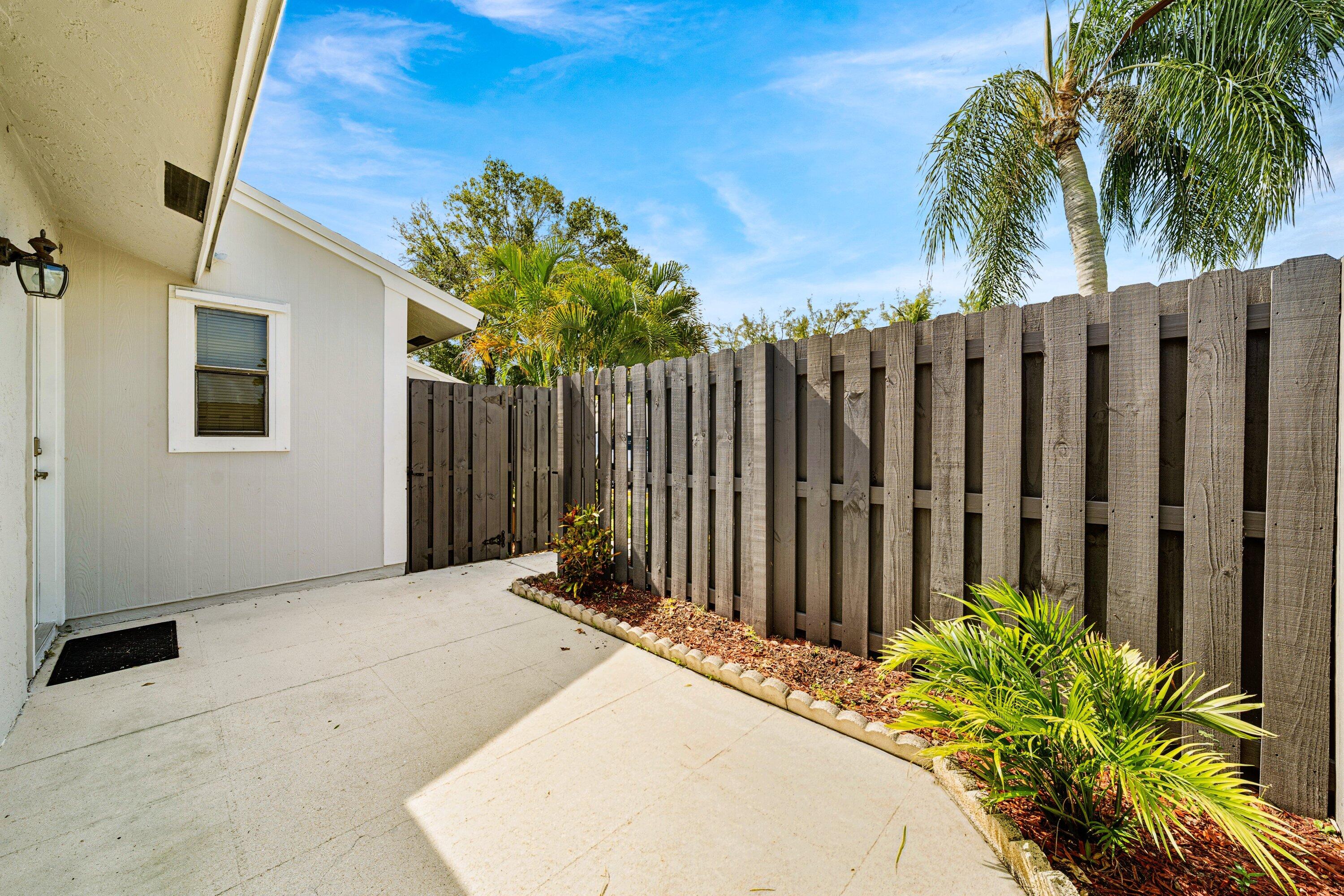ABBEY PARK 4 - Residential