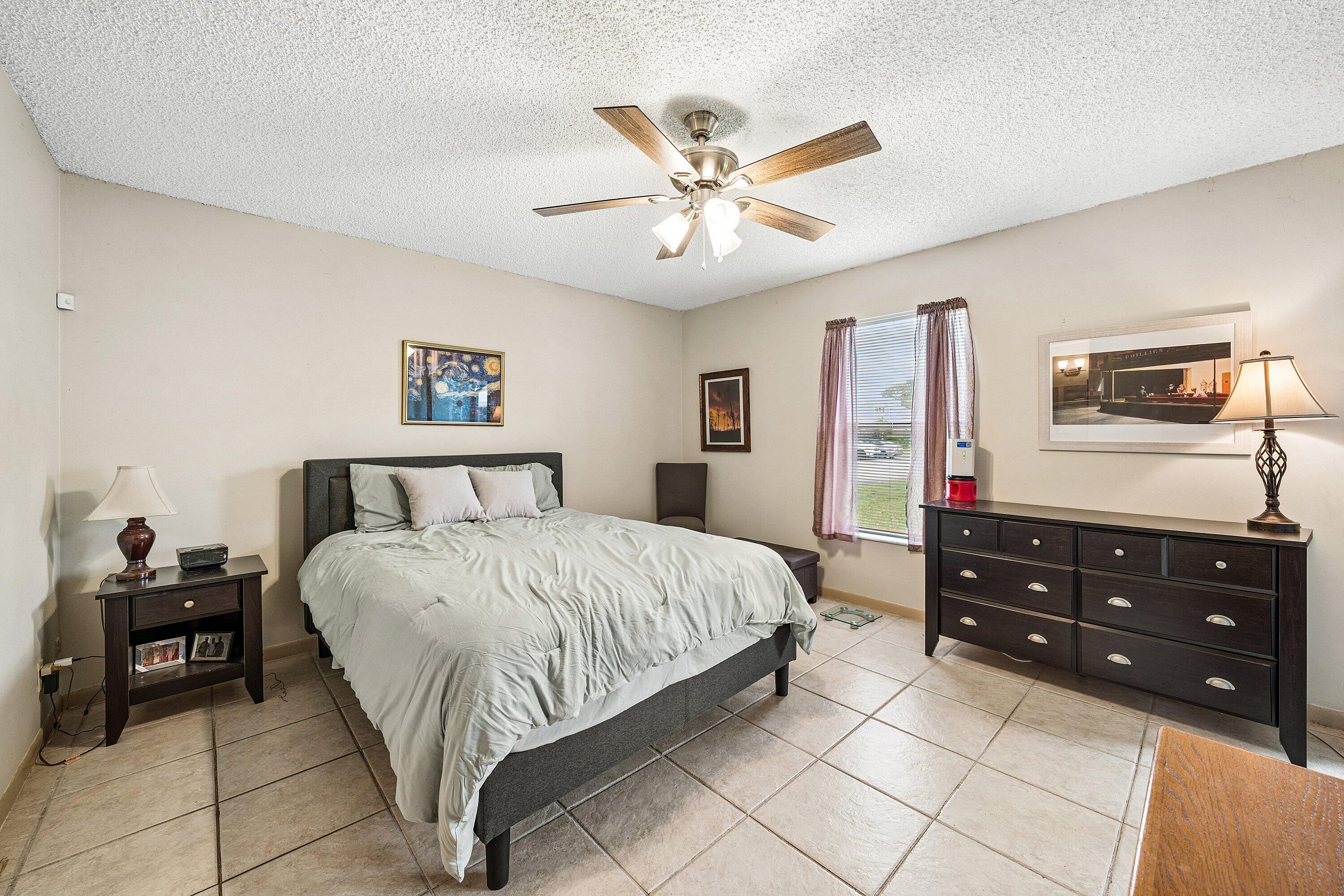 ABBEY PARK 4 - Residential