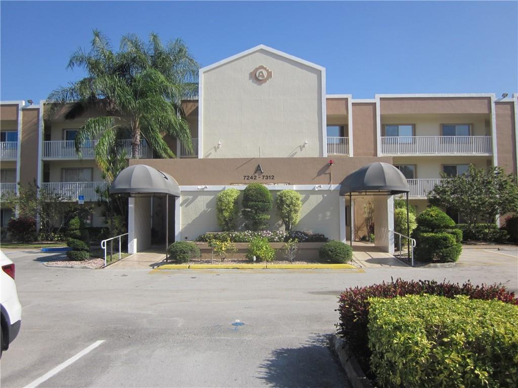 OWNER WANTS OFFERS!!!ORIGINAL OWNER KEPT THIS CONDO IN IMMACULATE CONDITION. BRAND NEW SHOWER RECENTLY INSTALLED IN RE-DONE MASTER BATH. AMAZING WATER VIEW FROM THE FLORIDA ROOM. HURRICANE SHUTTERS ON FRONT AND SIDE WINDOWS WOOD LAMINATE FLOORING THROUGOUT. LAUNDRY STORAGE ROOM CLOSE TO ELEVATOR RECENTLY INSTALLED ALL KINGS POINT AMENITIES INCLUDING TRANSPORTATION. WALK TO NEIGHBORHOOD POOL AND CABANA WITH SHOWERS AND SHUFFLEBOARD. 60 SQUARE FEET OF CLUBHOUSE FOR ENJOYING LIFE. EXERCISE CLASSES, EXERCISE EQUIPMENT, DANCES, SEMINARS, INDOOR POOL AND OUTDOOR LAP POOL. HOBBY ROOM. BILLIARD ROOM, CABERET SHOW ROOM FOR PARTIES.1000 SEAT THEATER OF THE PERFORMING ARTS FOR SHOWS AND MOVIES. ALWAYS SOMETHING TO DO AND SOMEONE TO DO IT WITH.