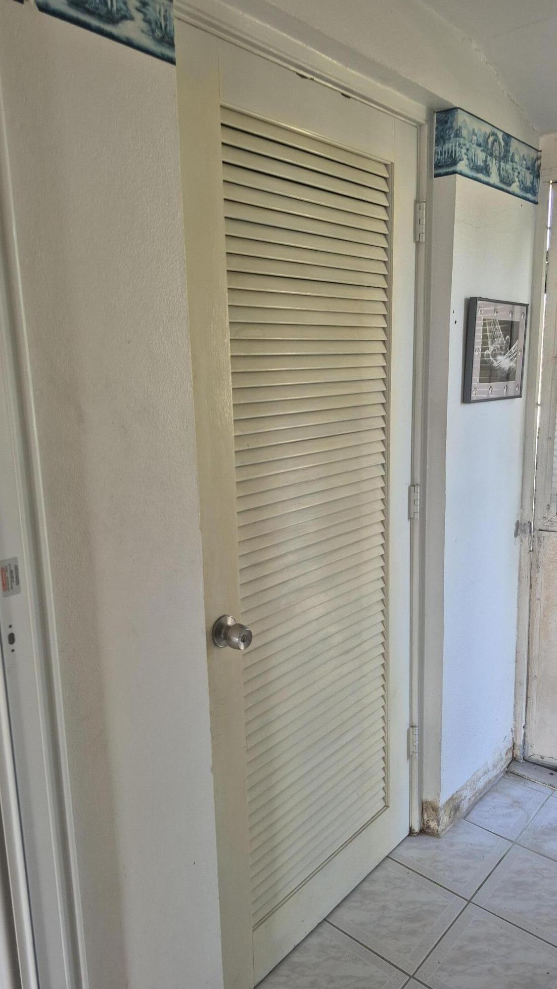CRESTHAVEN VILLAS 15 CONDO - Residential Lease
