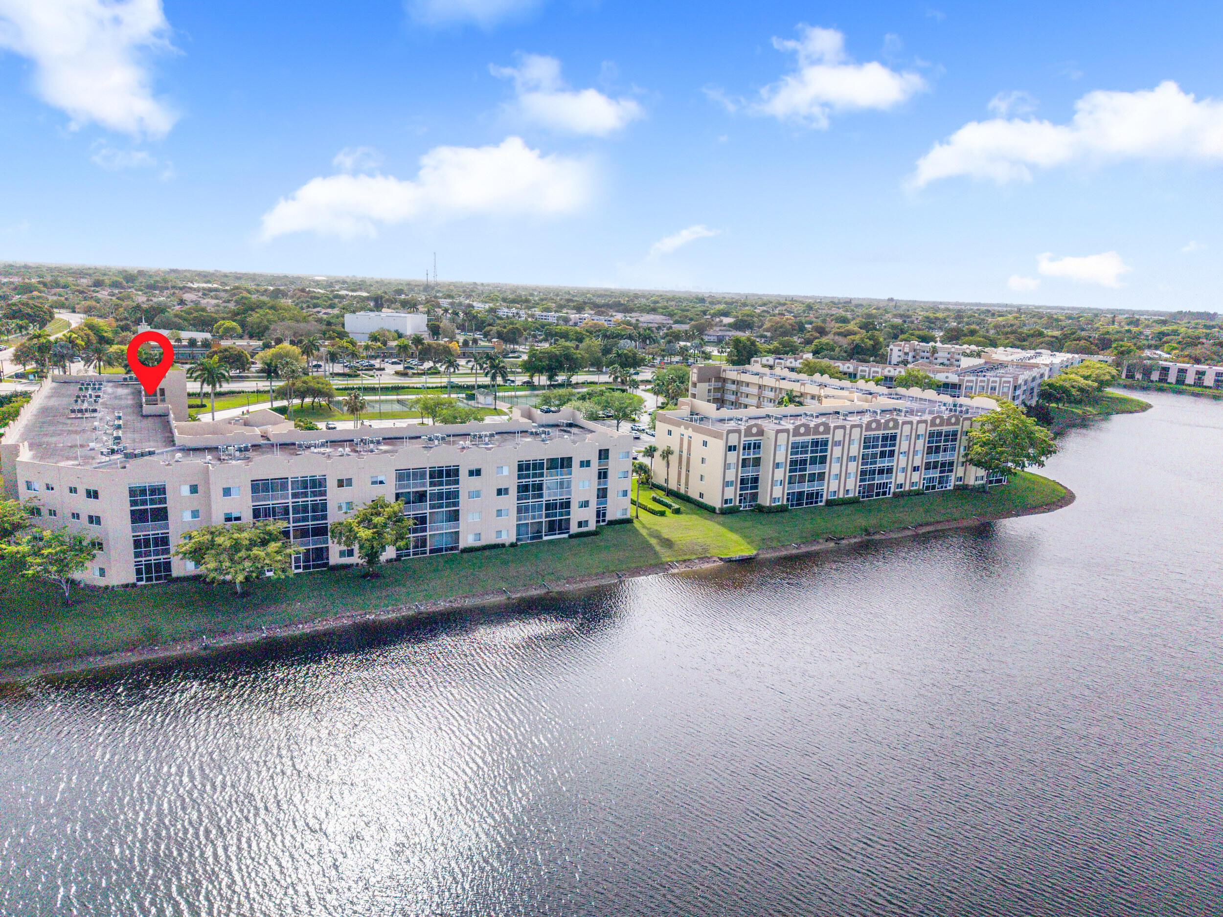 SOUTHAMPTON CONDOMINIUM - Residential