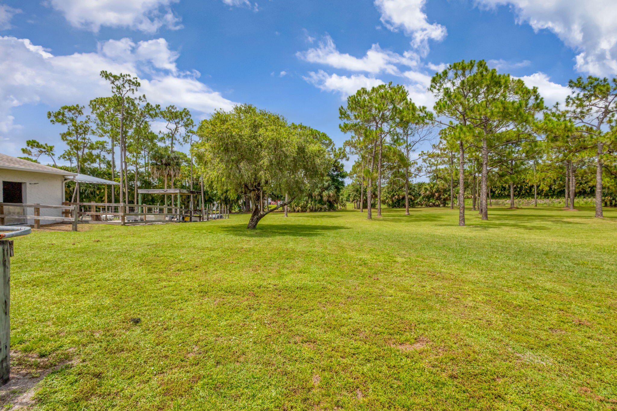 RUSTIC LAKES - Residential