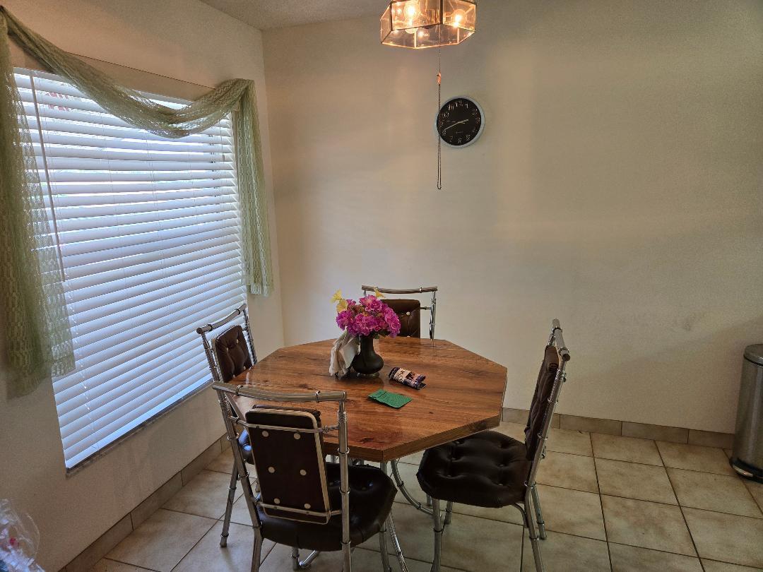 PALM GREENS AT VILLA DEL RAY CONDO - Residential