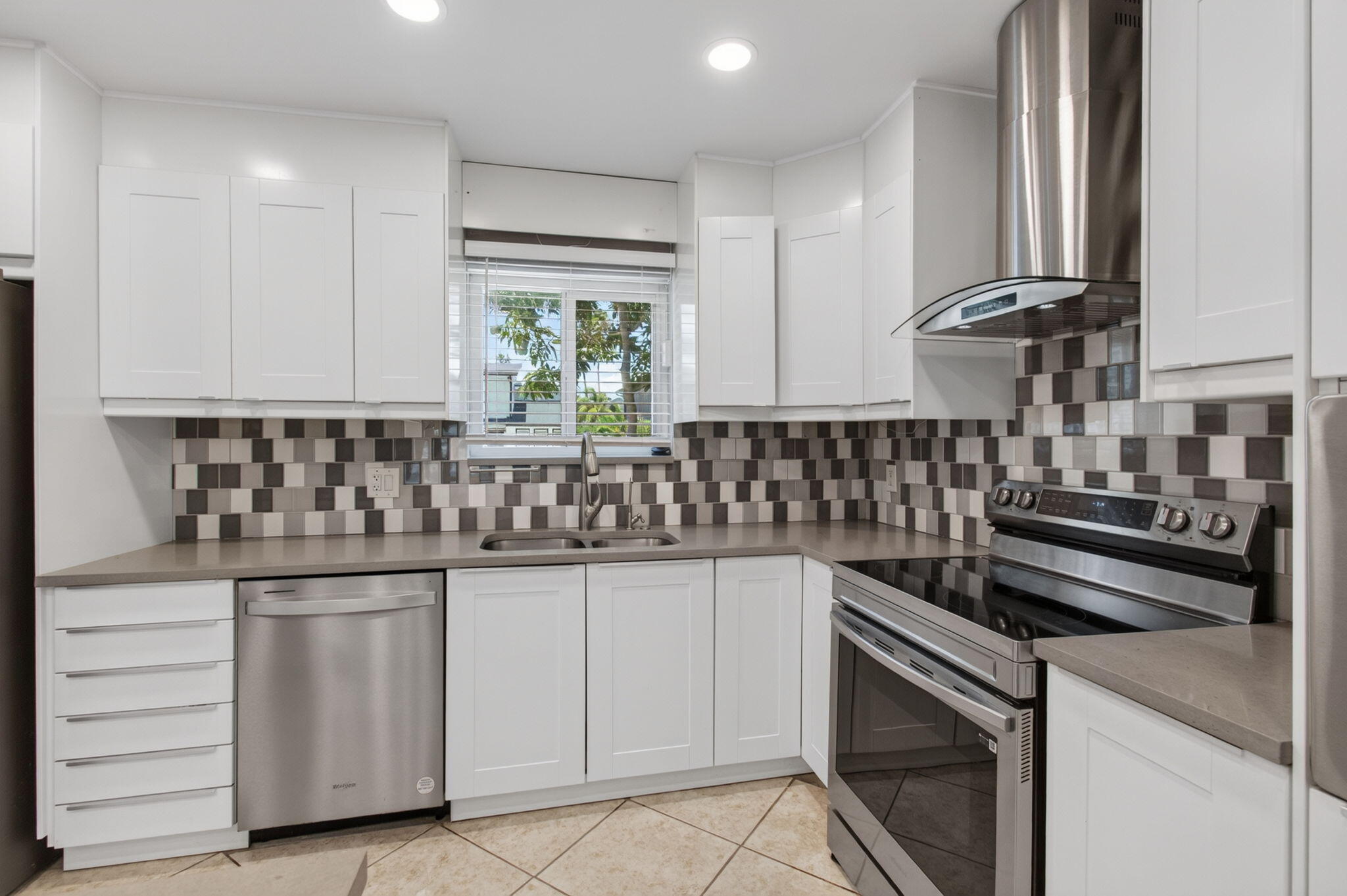 SOUTHRIDGE - Residential