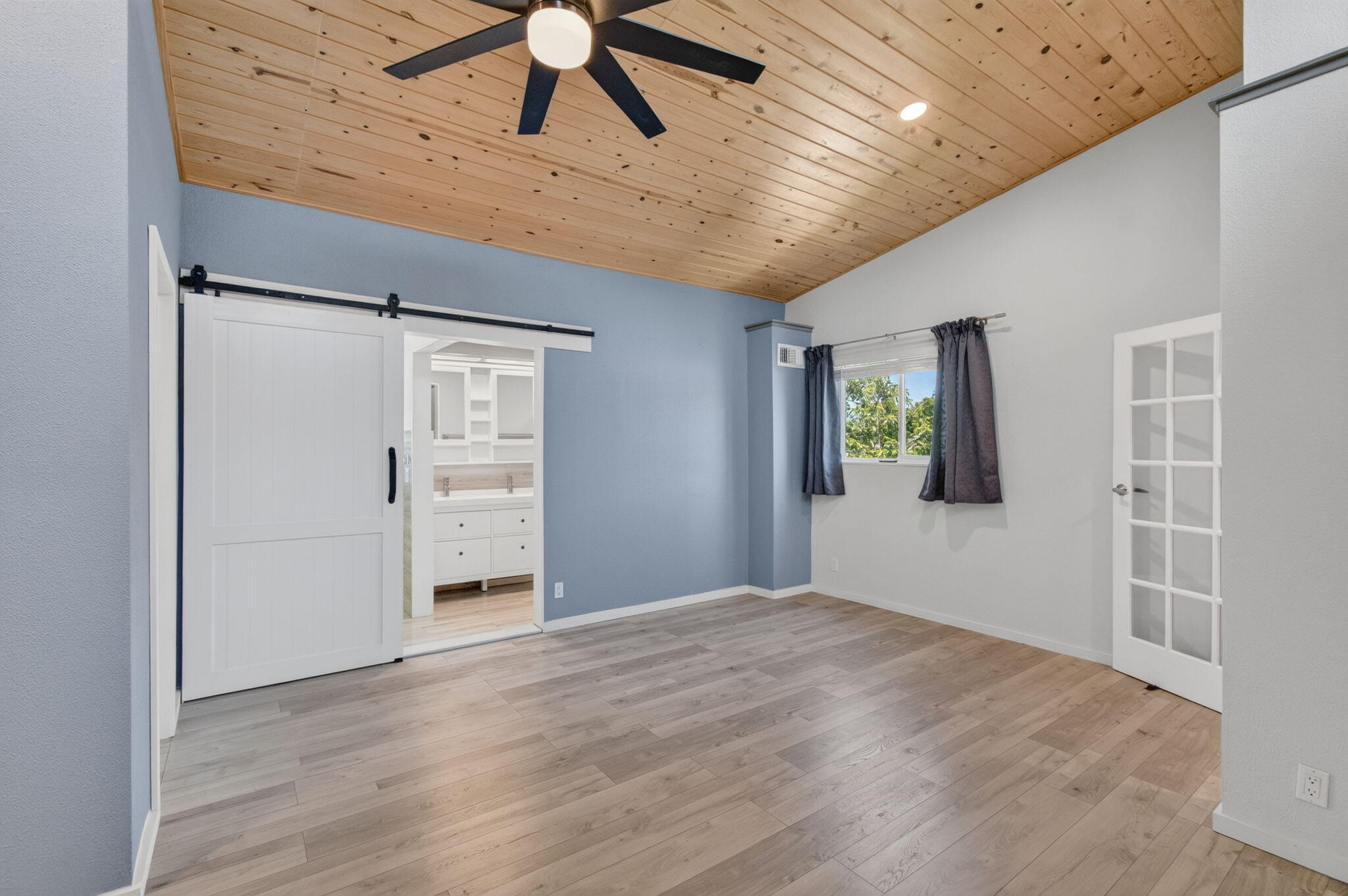 SOUTHRIDGE - Residential