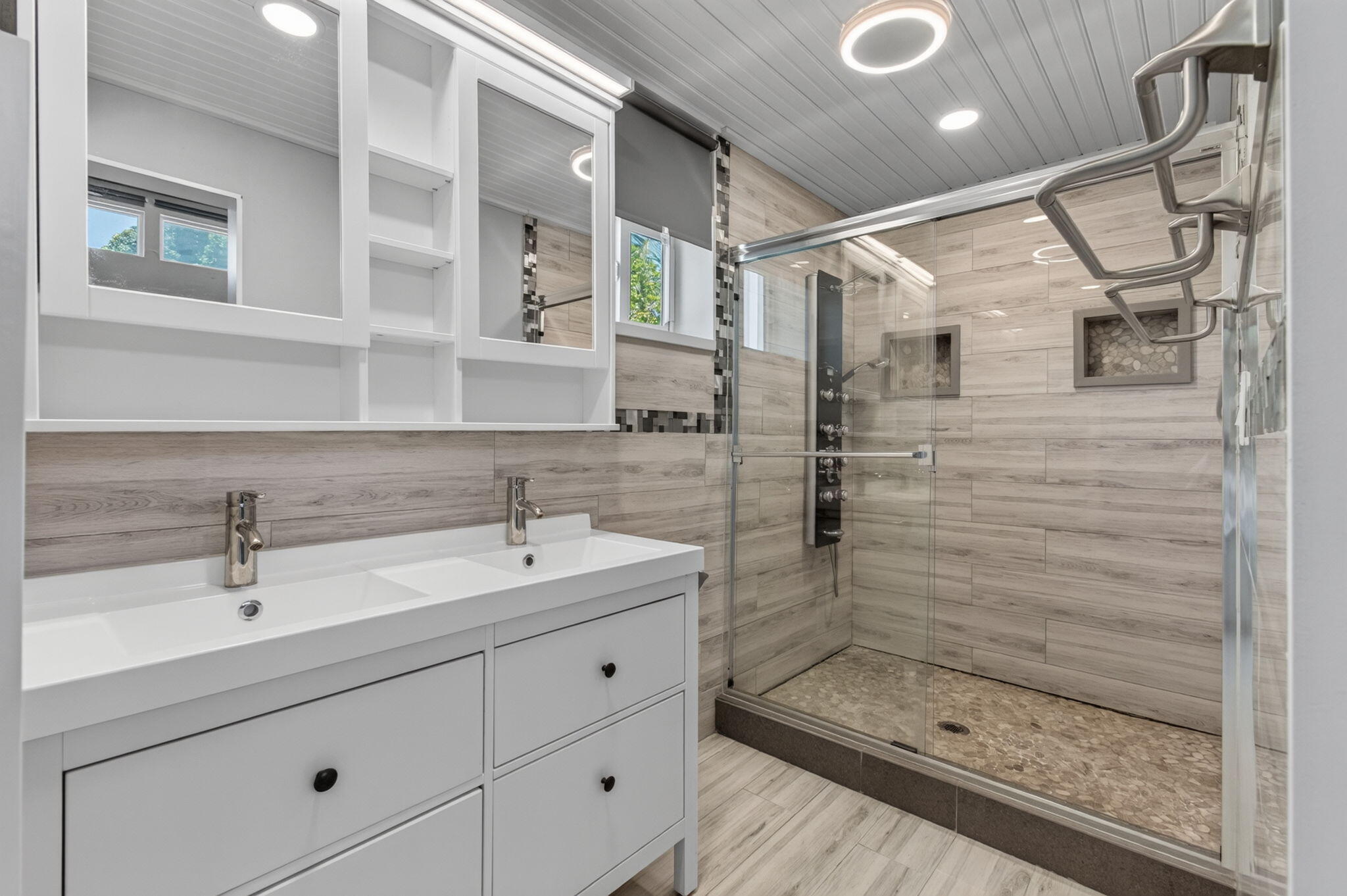 SOUTHRIDGE - Residential