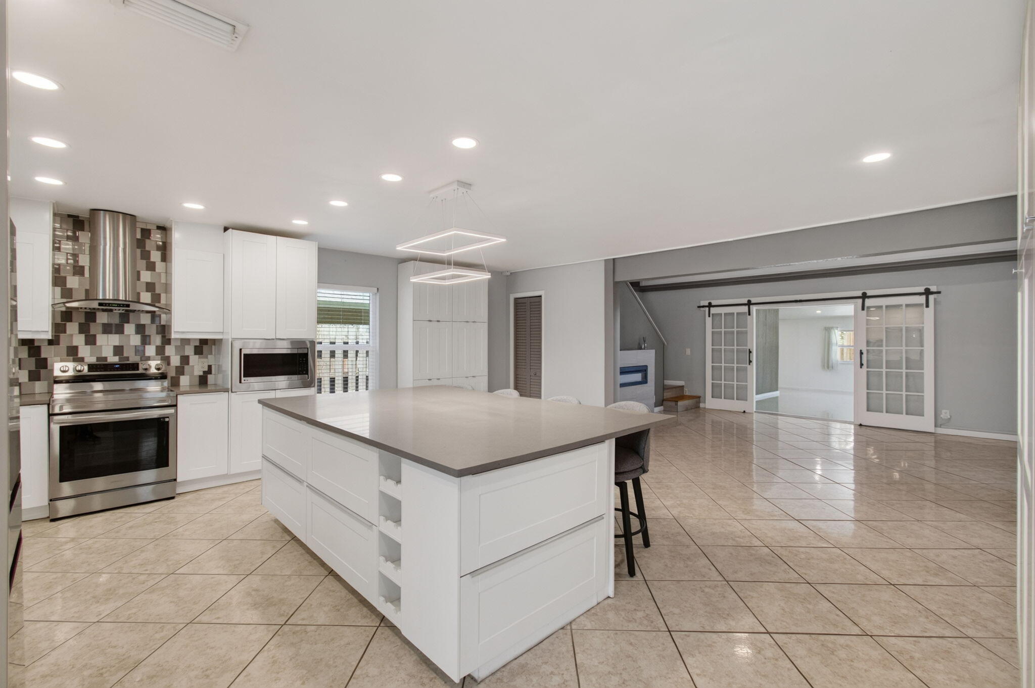 SOUTHRIDGE - Residential