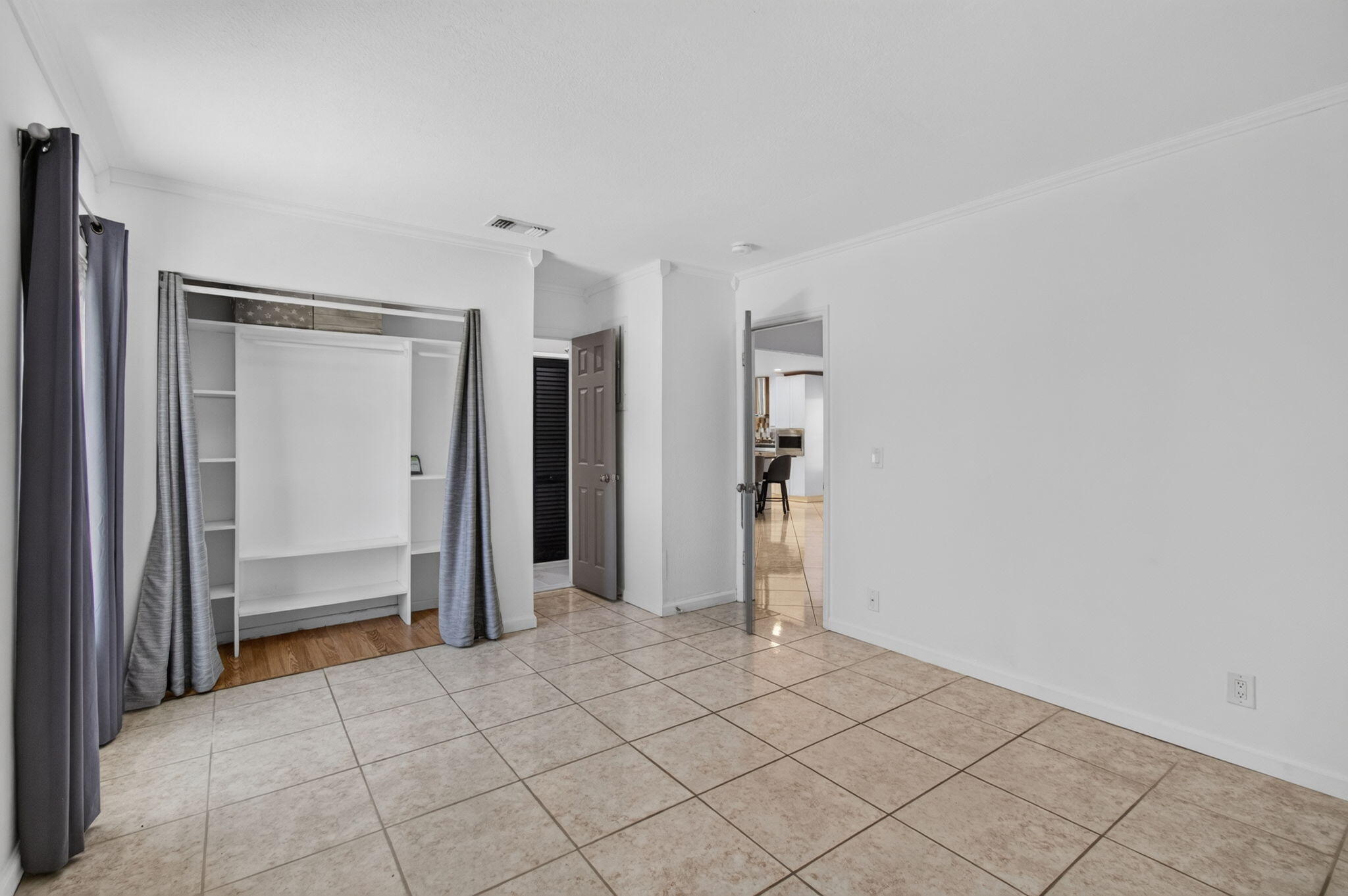 SOUTHRIDGE - Residential