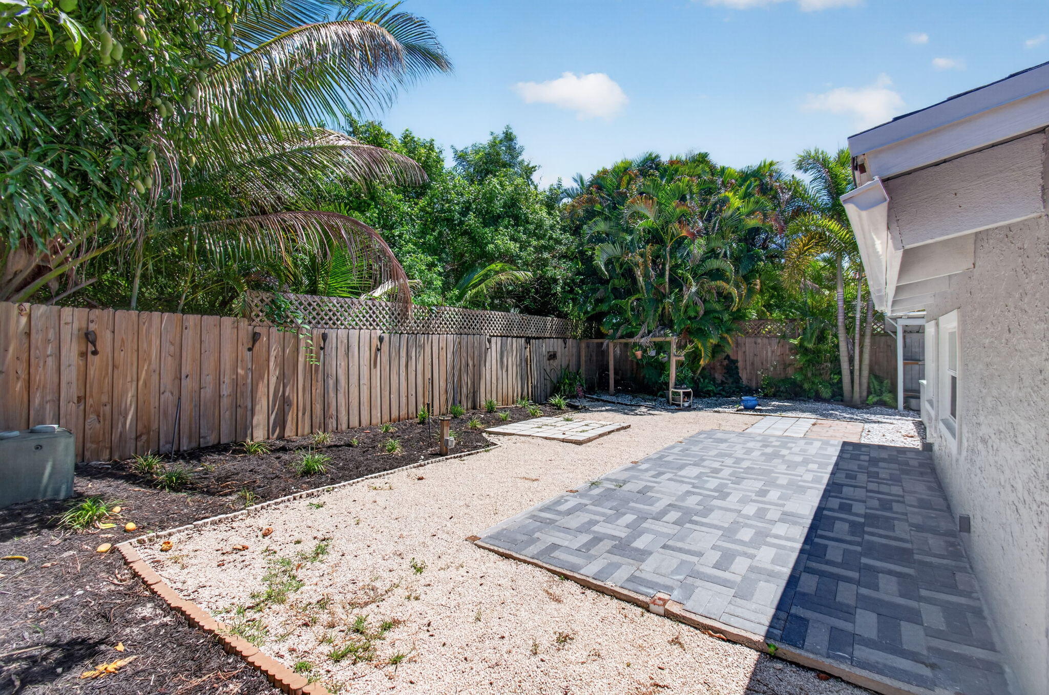 SOUTHRIDGE - Residential