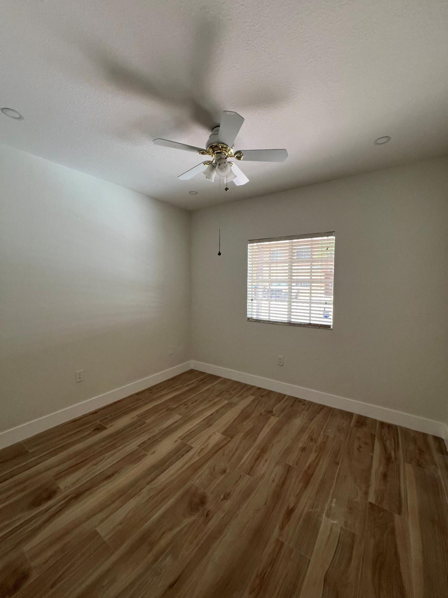 EUREKA PALM GARDEN - Residential