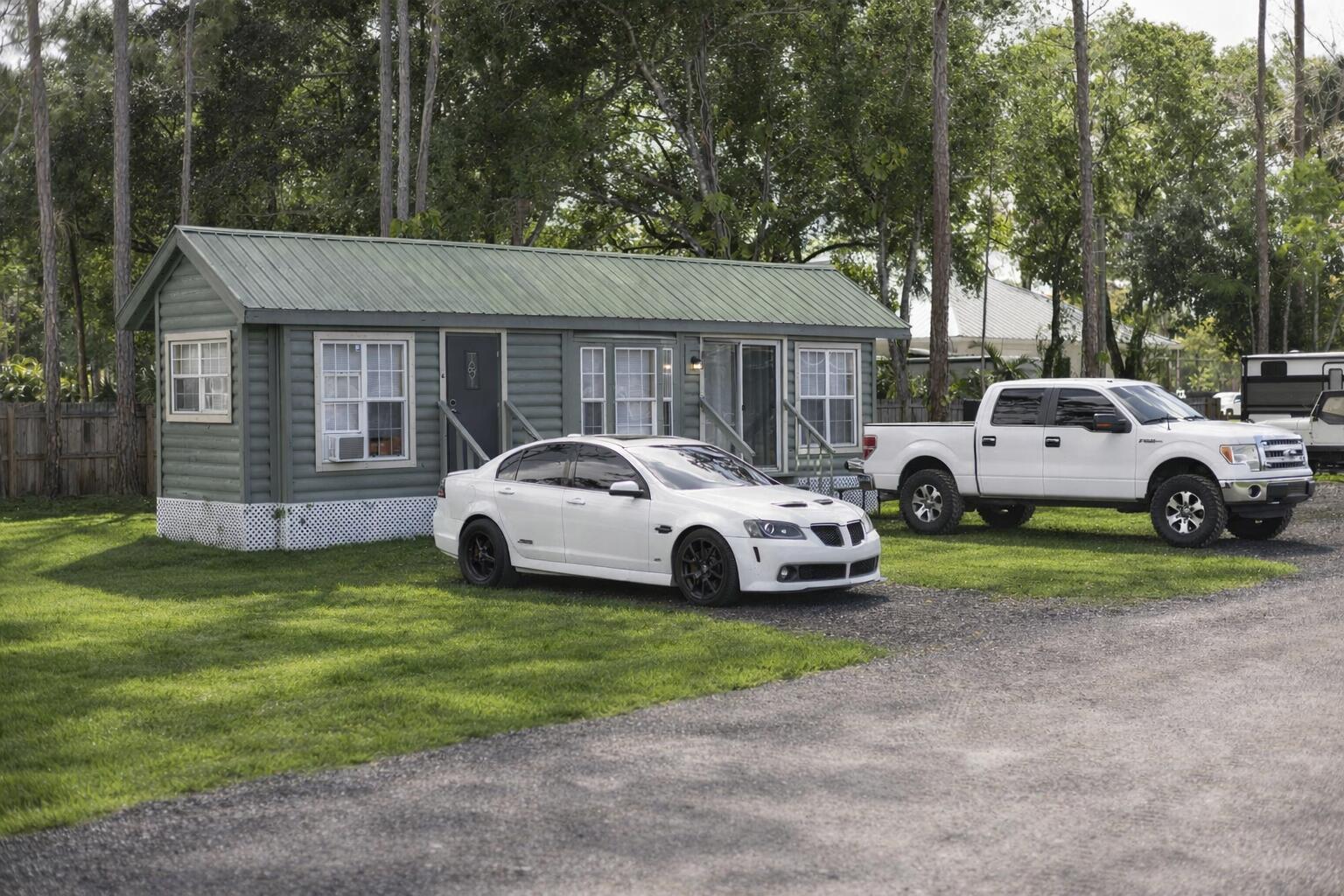 LOXAHATCHEE GROVES - Residential