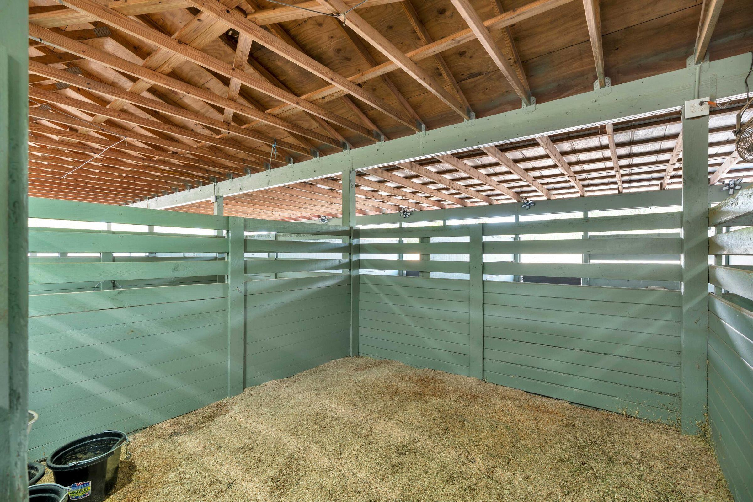 LOXAHATCHEE GROVES - Residential