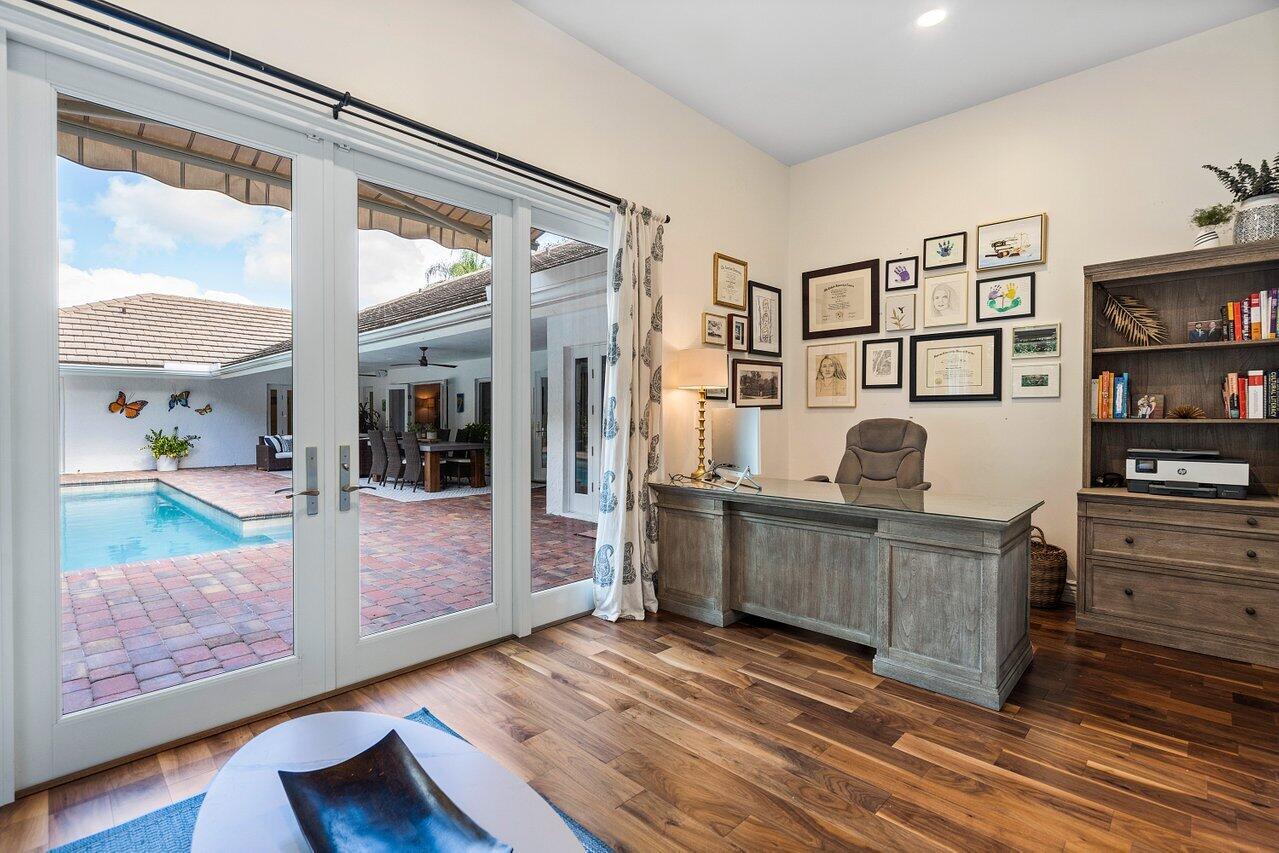 WOODFIELD HUNT CLUB - Residential