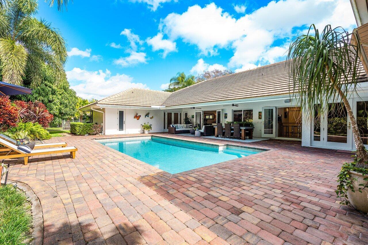 WOODFIELD HUNT CLUB - Residential