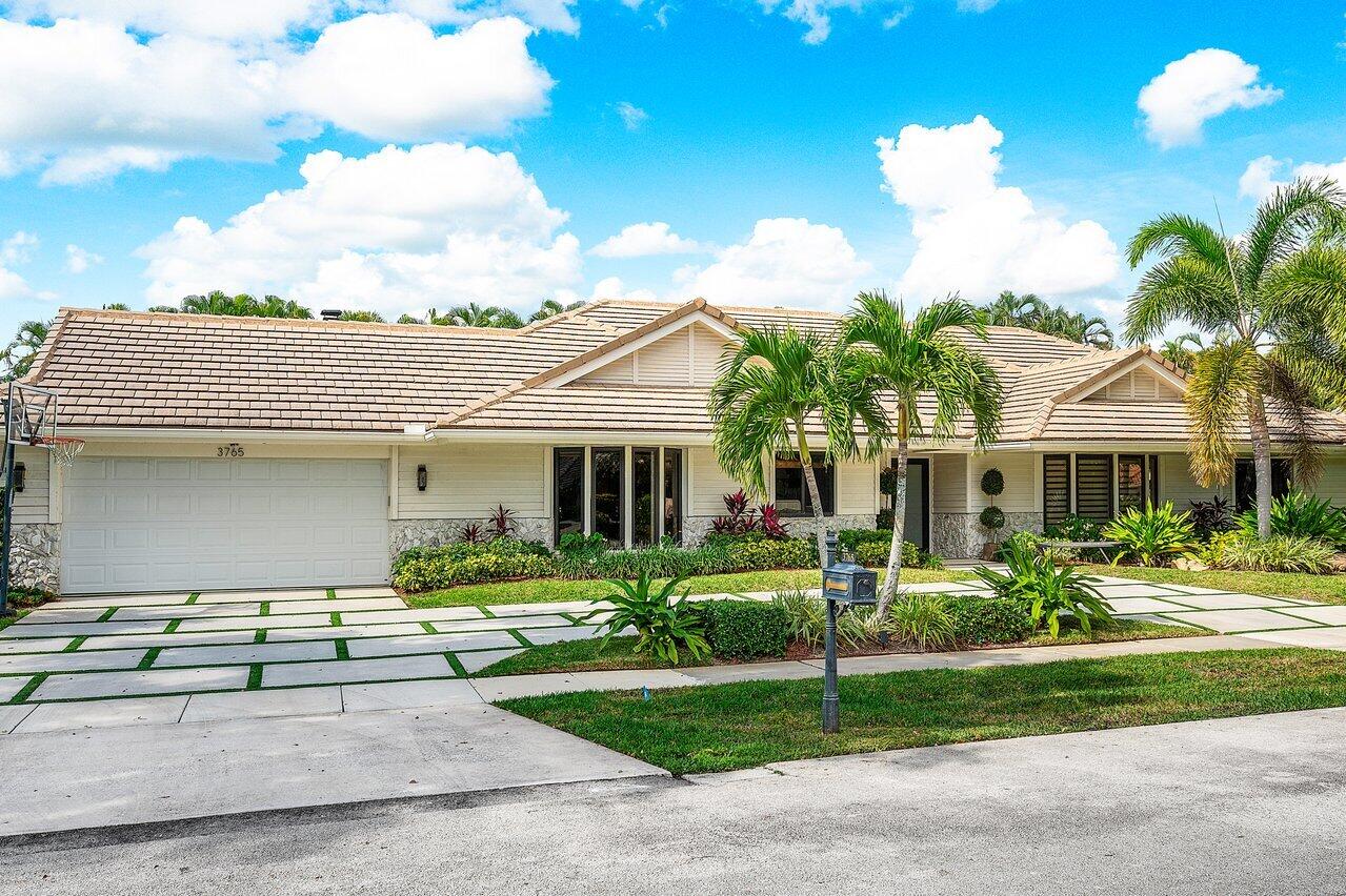 WOODFIELD HUNT CLUB - Residential