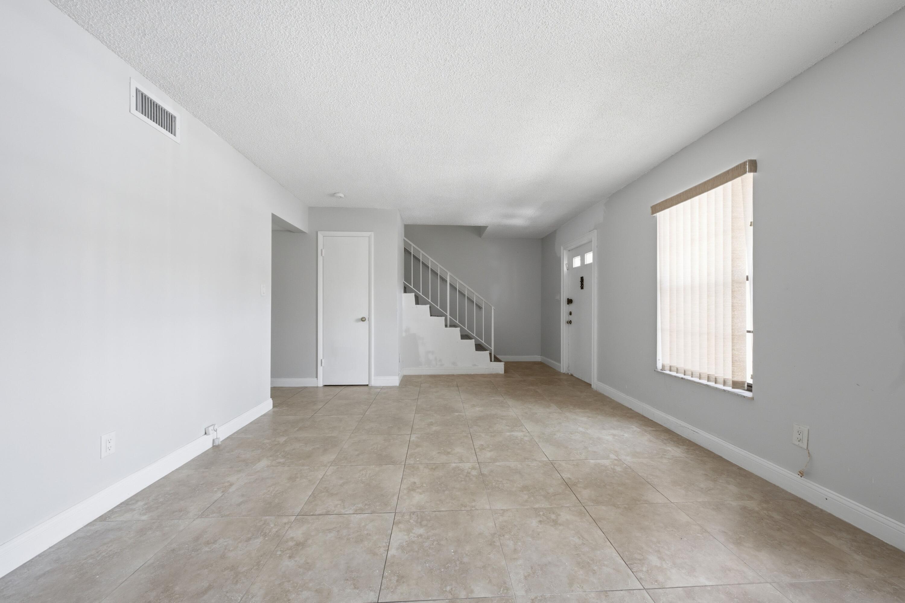 SHAKER VILLAGE PHASE 1 - Residential
