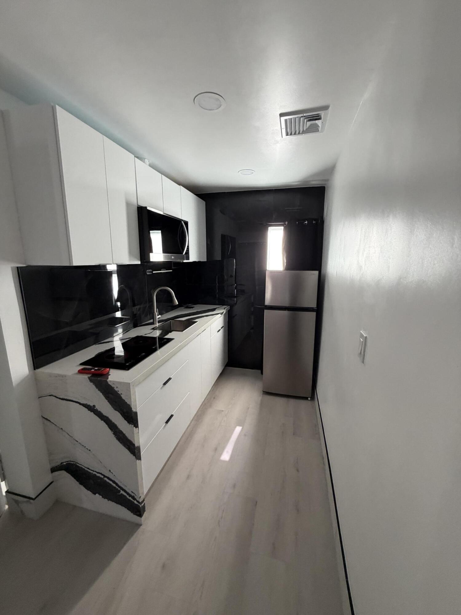 KARLAN TOWNHOUSES SUB - Residential